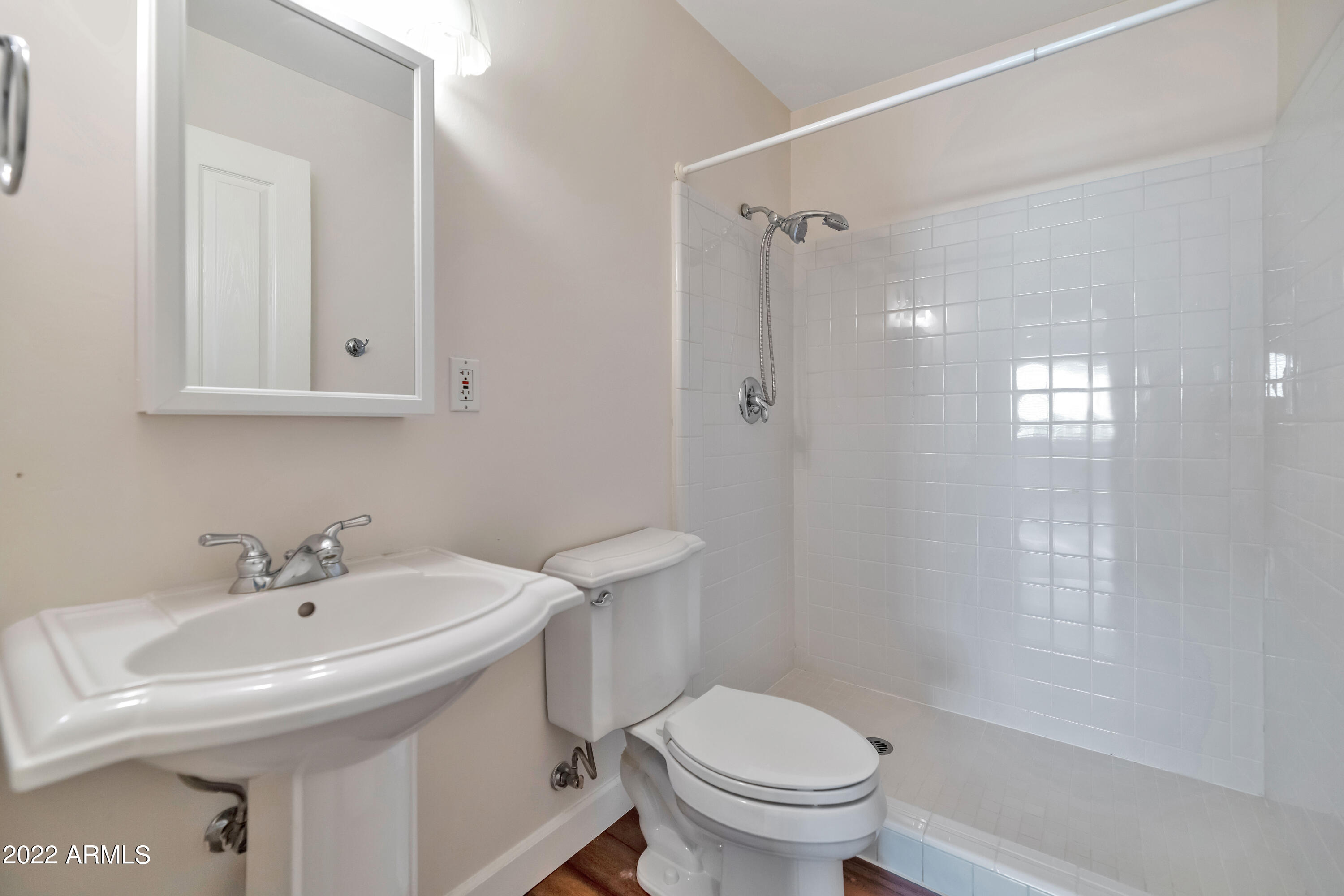 CAVALIER CAMPUS - Residential Lease