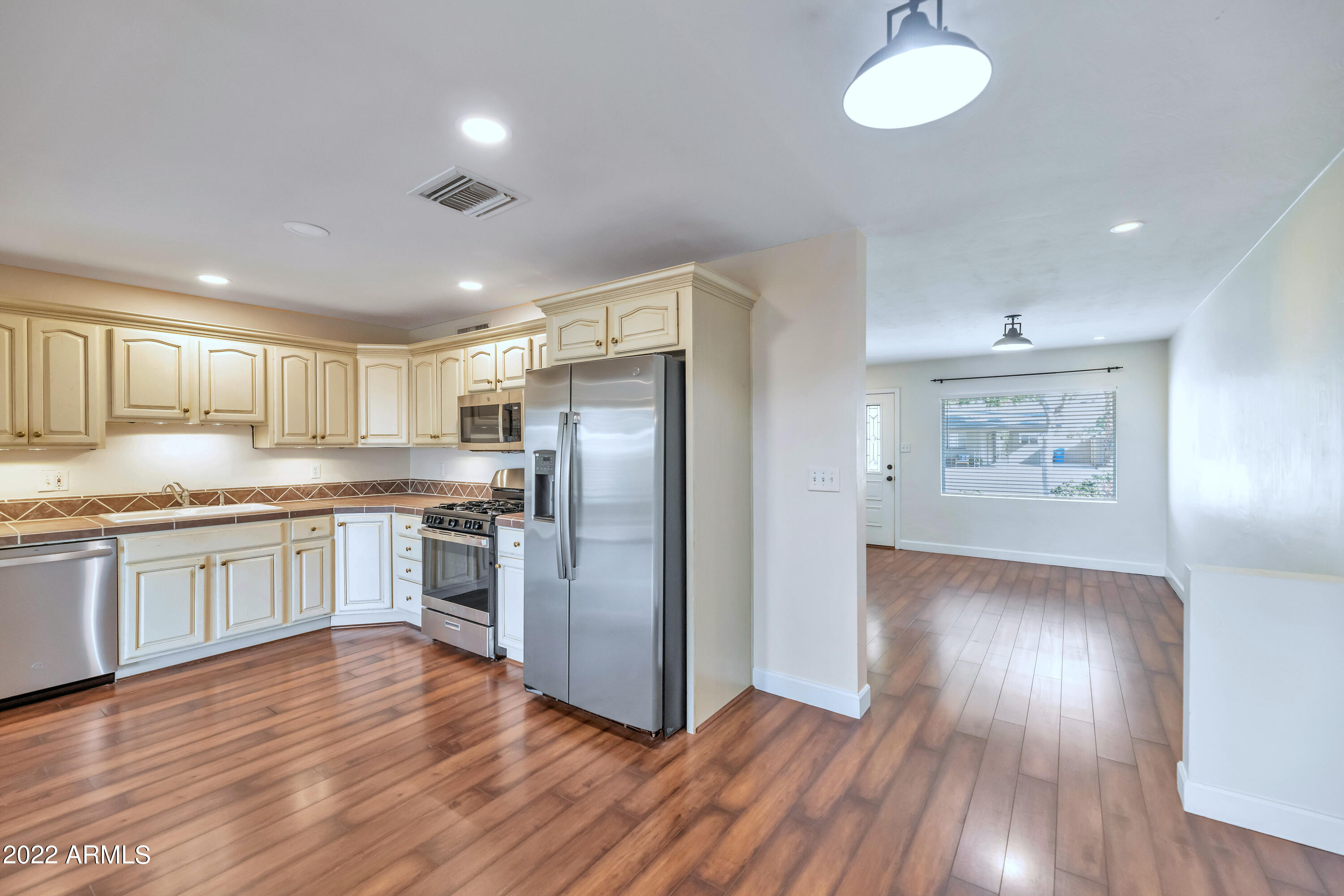 CAVALIER CAMPUS - Residential Lease