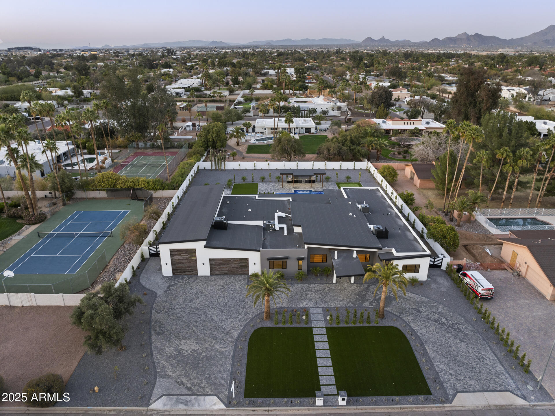 STONERIDGE ESTATES - Residential