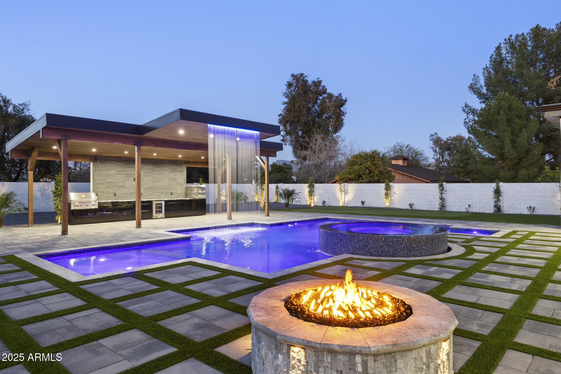STONERIDGE ESTATES - Residential
