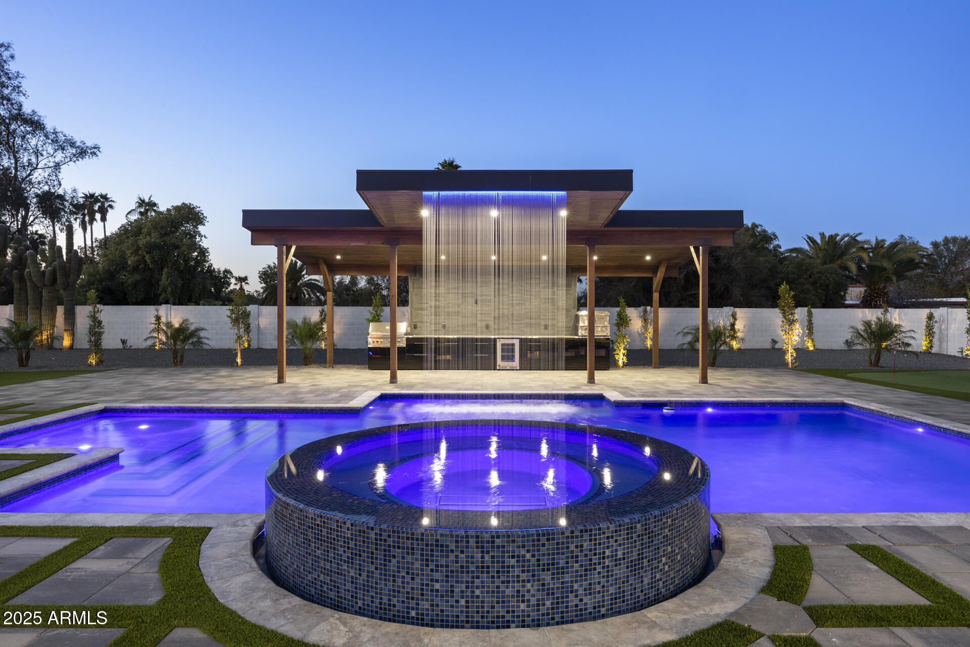 STONERIDGE ESTATES - Residential