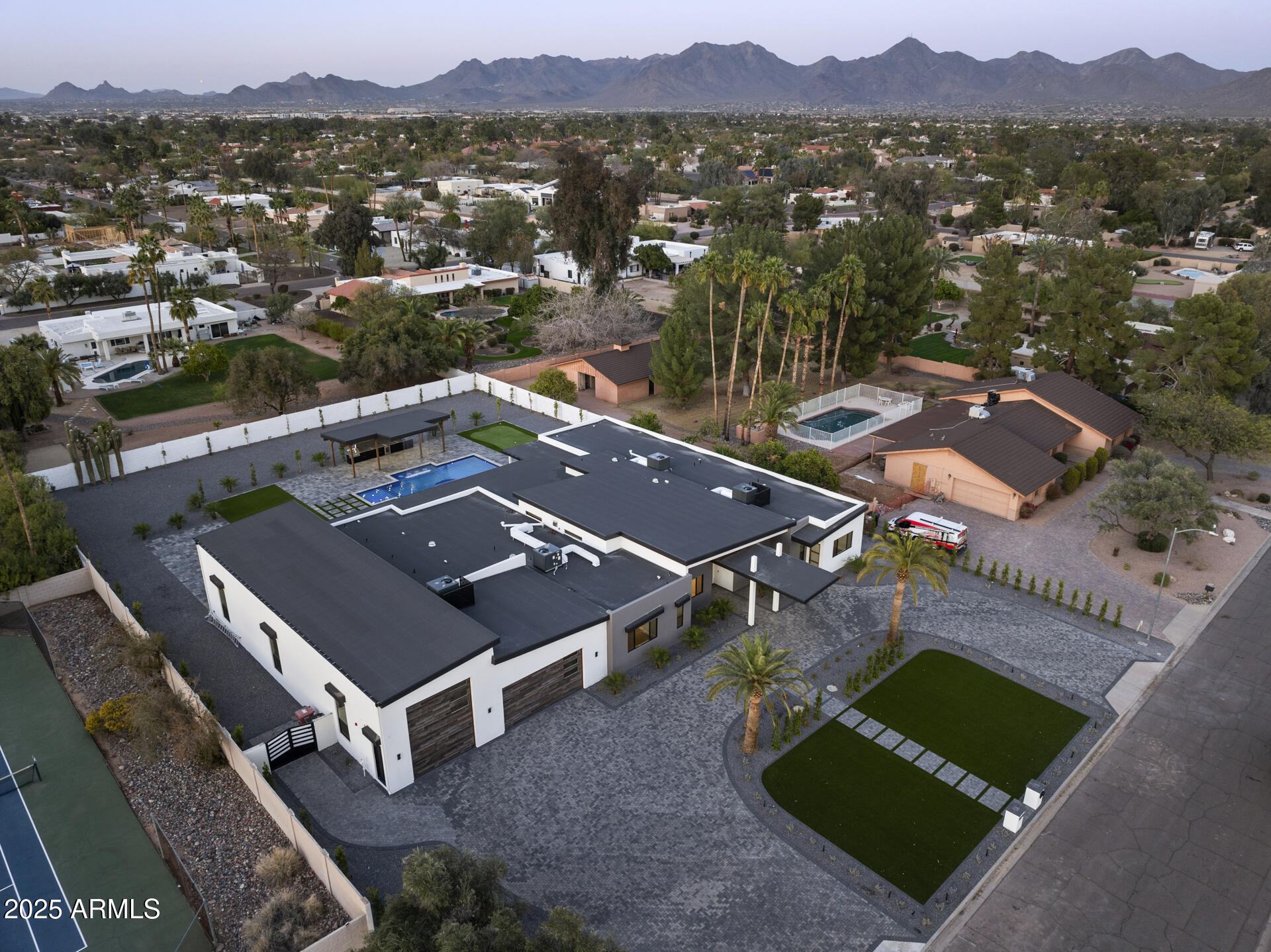 STONERIDGE ESTATES - Residential