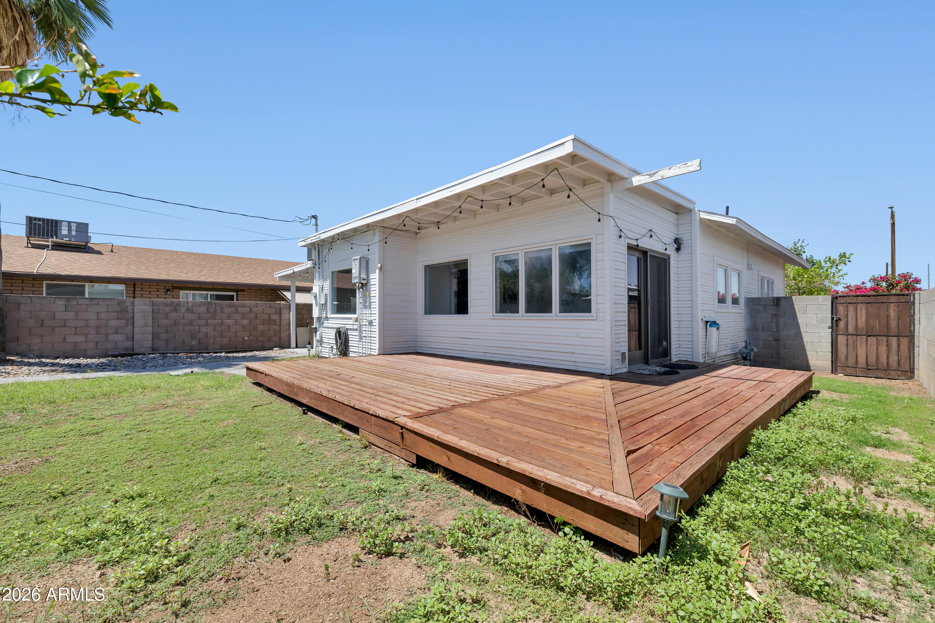 LOS OLIVOS HEIGHTS - Residential