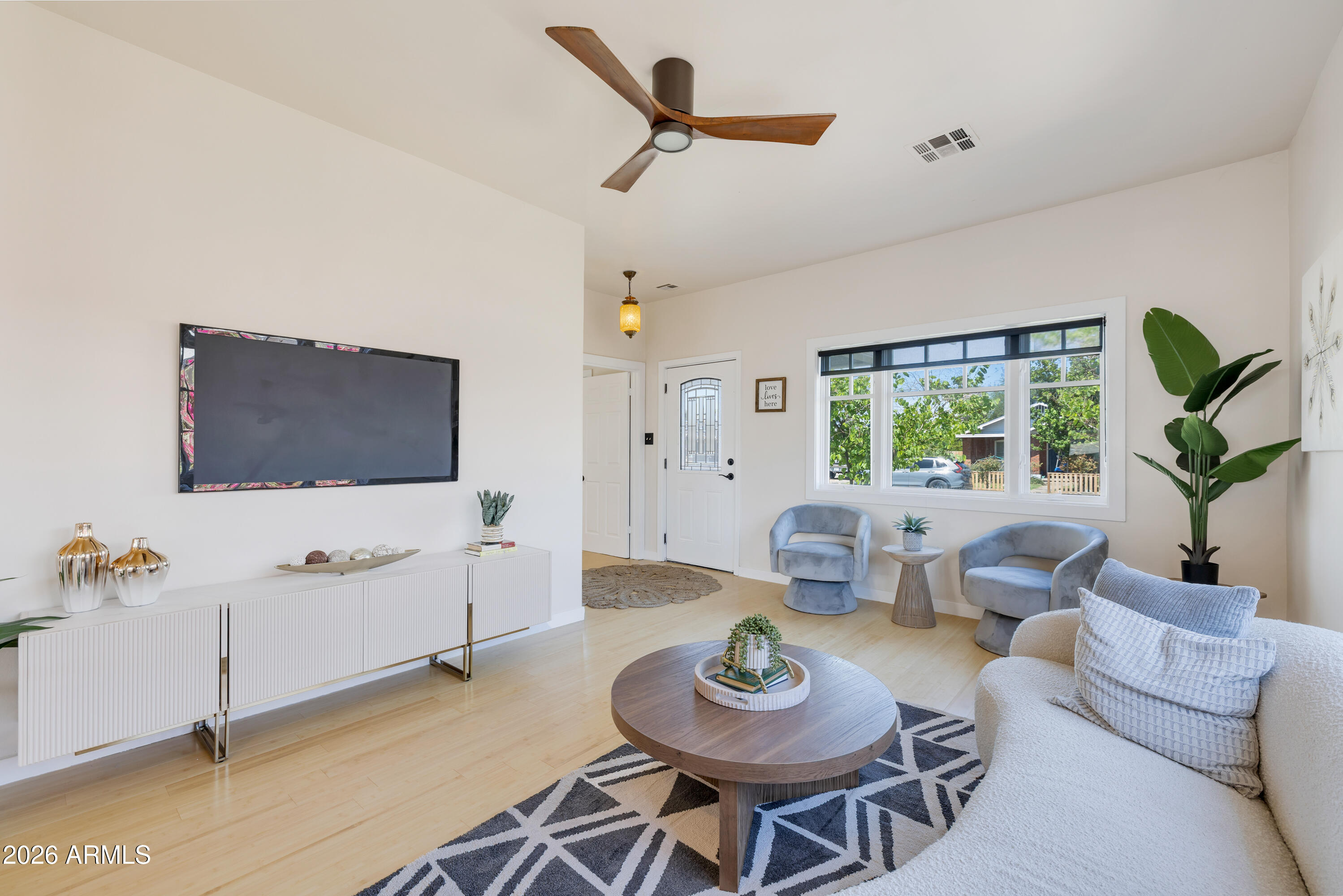 LOS OLIVOS HEIGHTS - Residential
