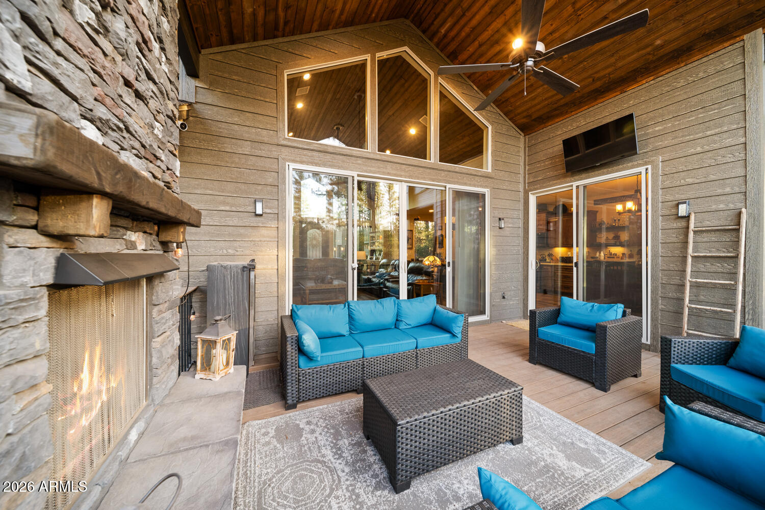 Torreon Lakes - Residential
