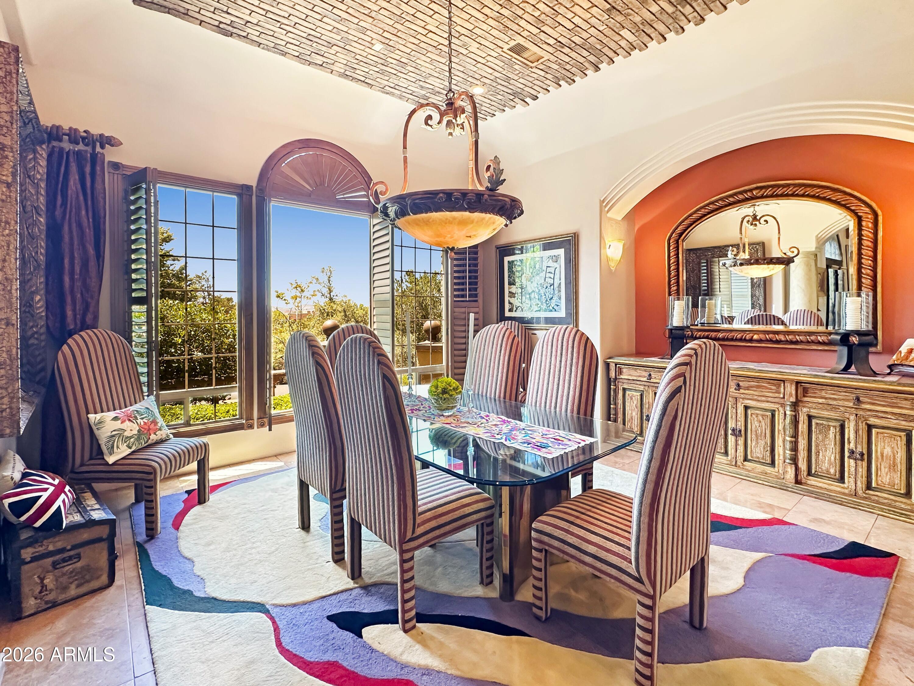 CRIMSON VIEW - Residential