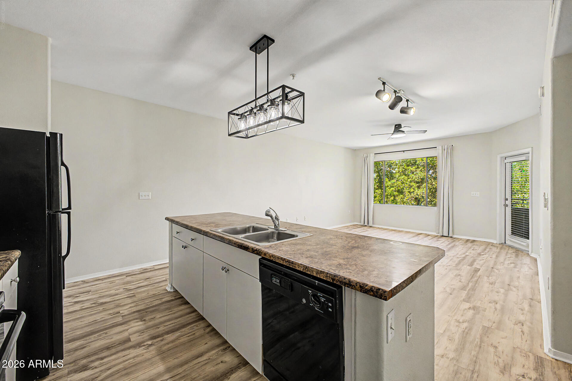 UNION HILLS CONDOMINIUM - Residential