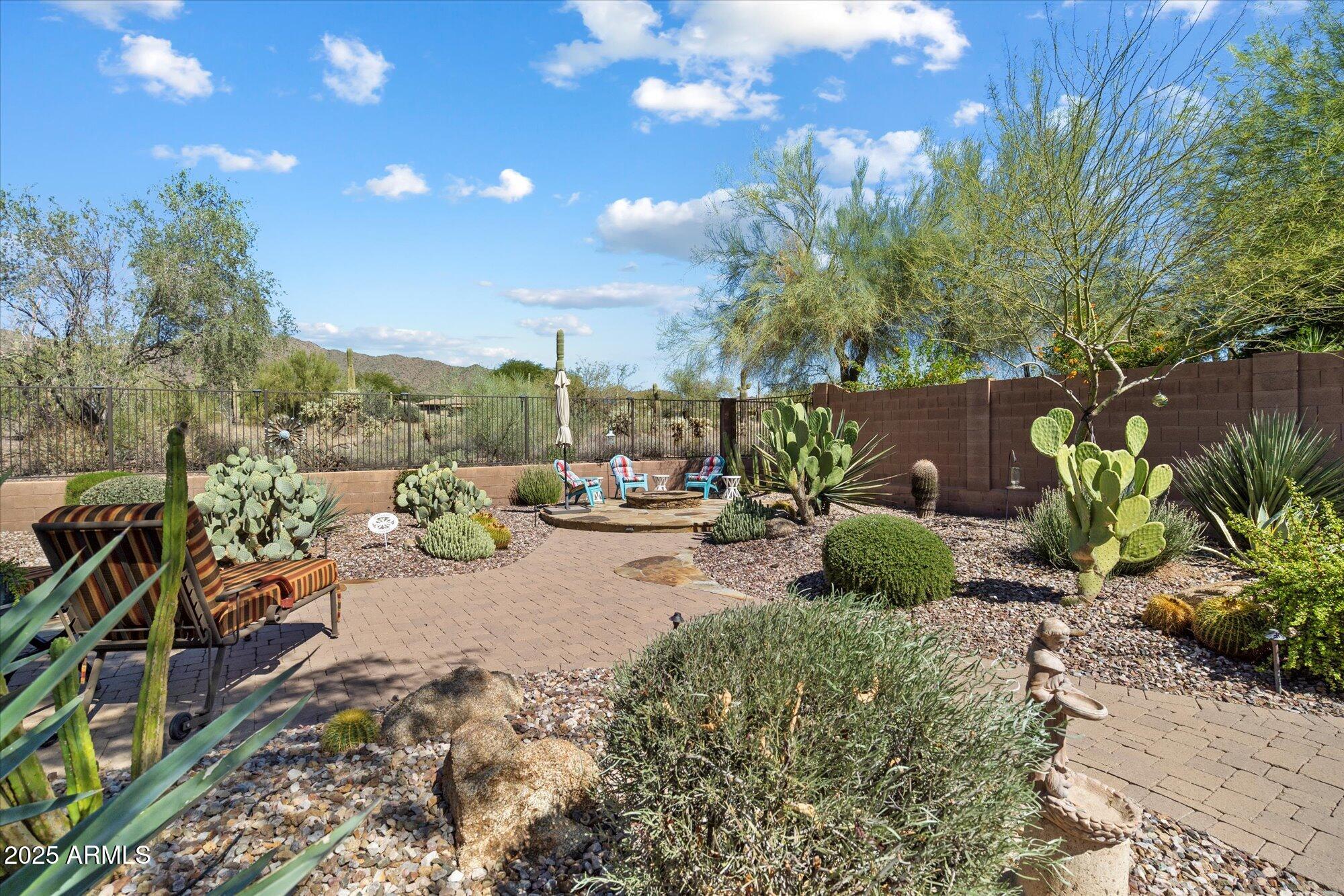 ANTHEM COUNTRY CLUB UNIT 13 EAGLE CHASE - Residential