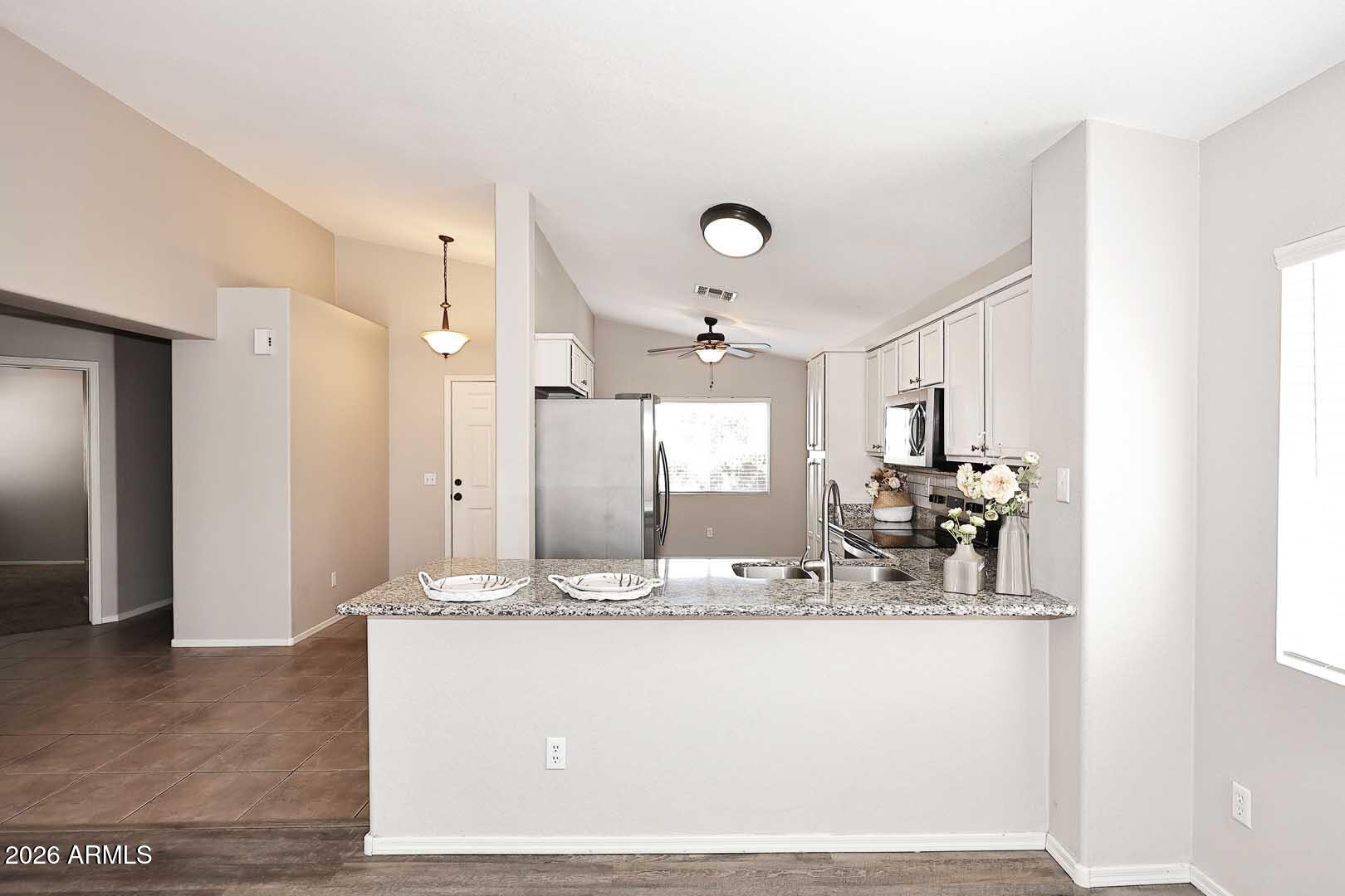 MERIDIAN HILLS - Residential