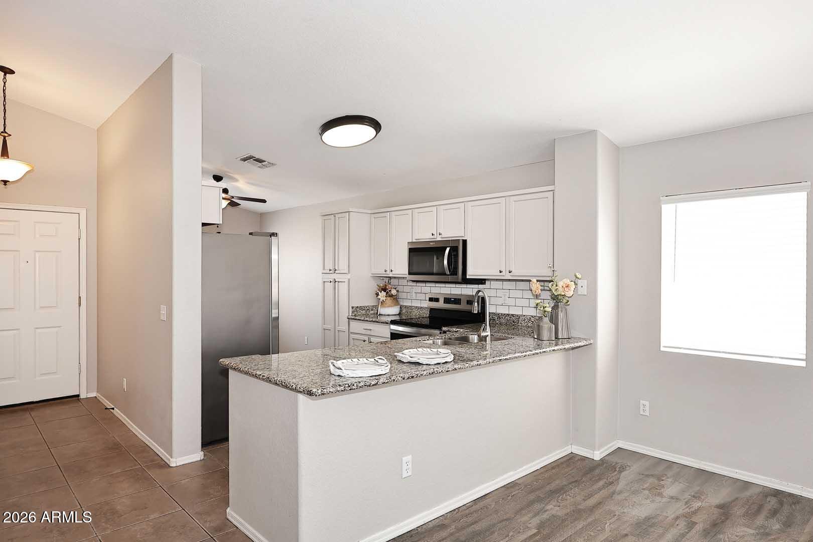 MERIDIAN HILLS - Residential