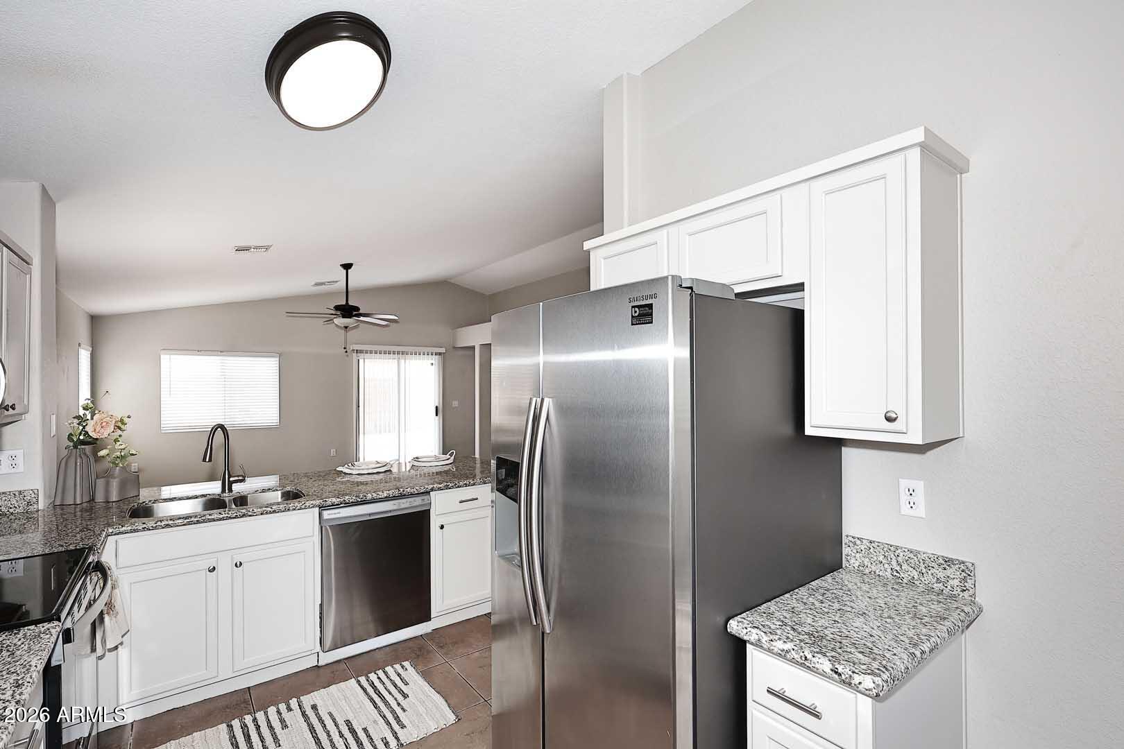 MERIDIAN HILLS - Residential