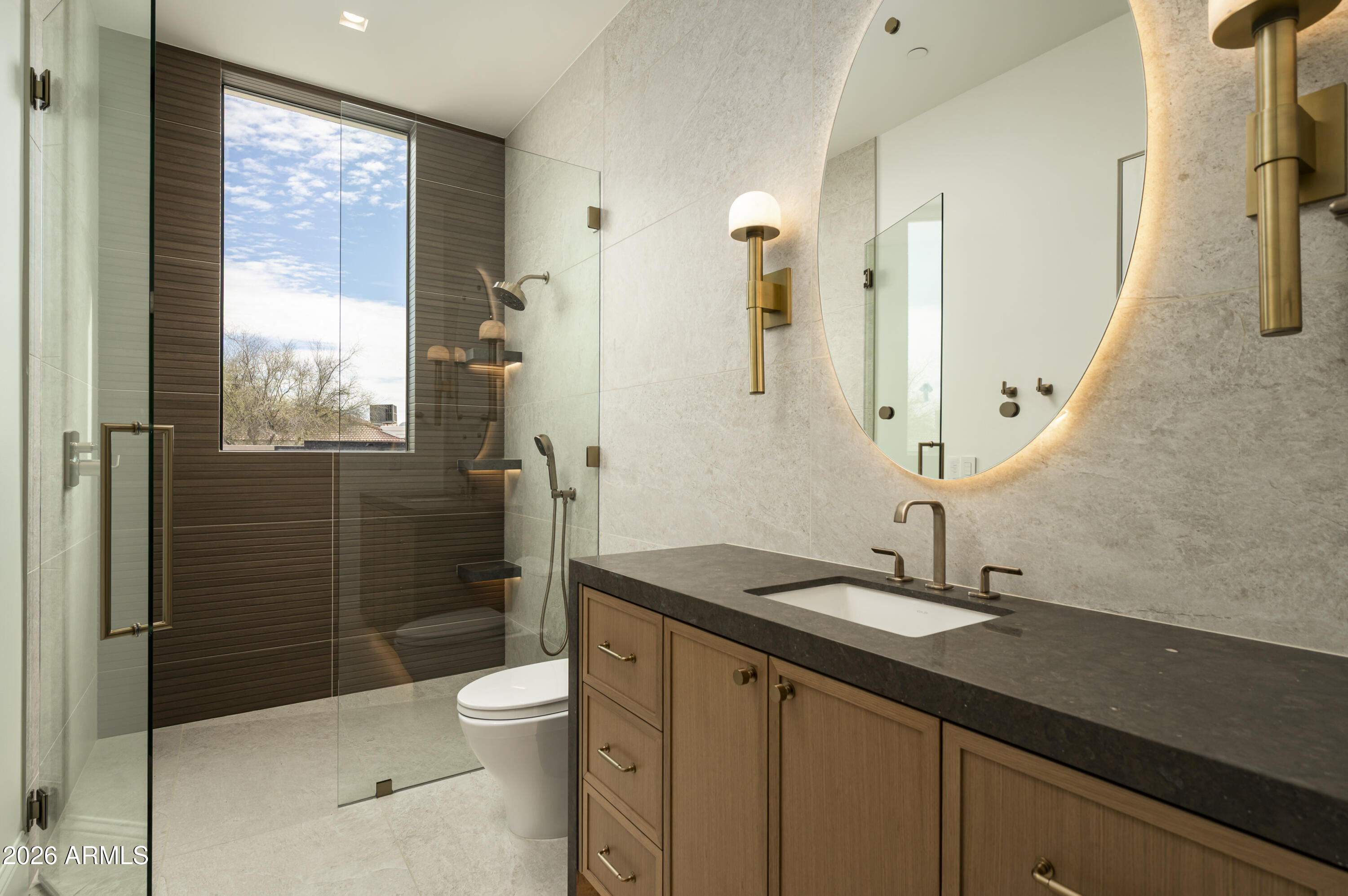 DESERT ESTATES UNIT 1 LOT 21 AND NORTH SCOTTSDALE - Residential