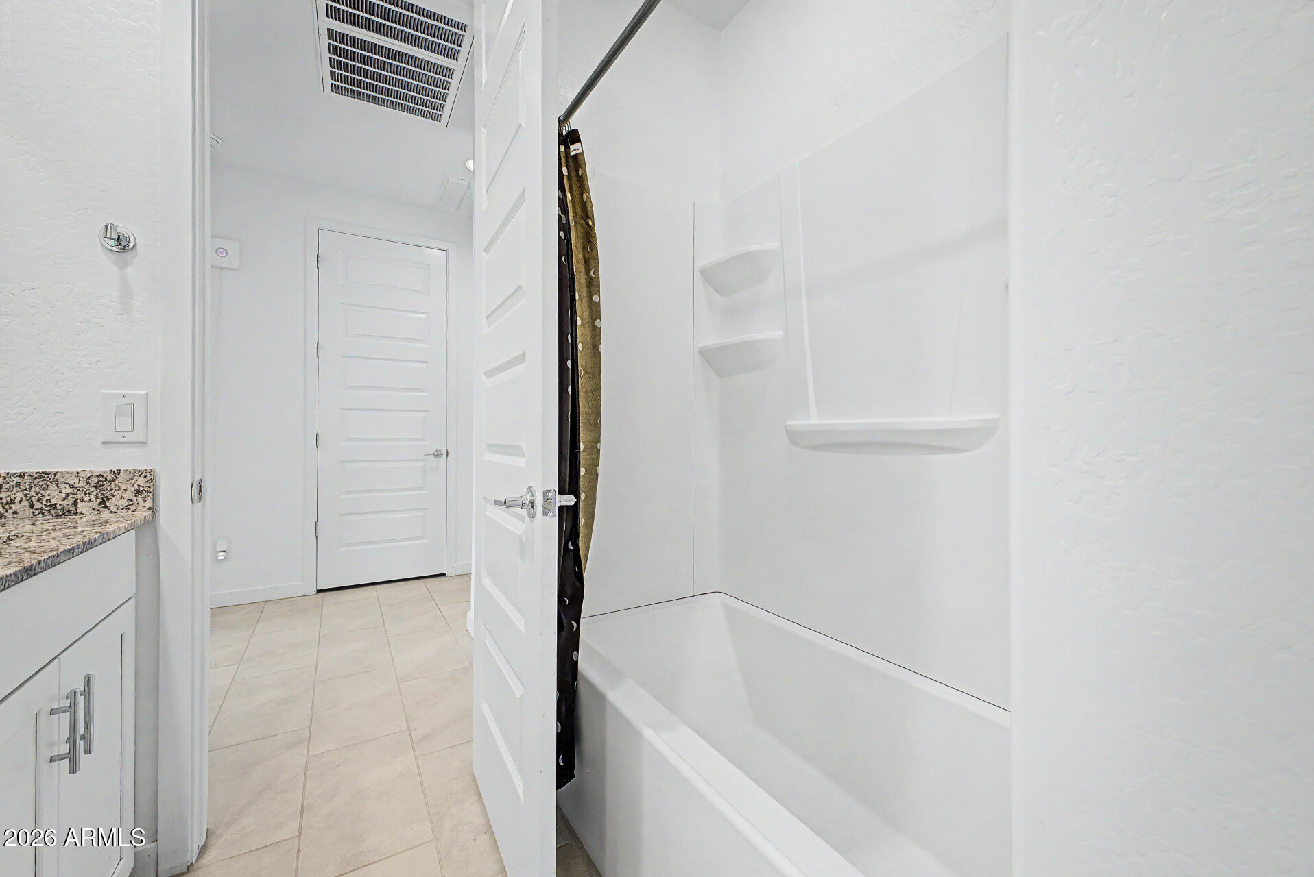 ASANTE UNIT 2.13 - Residential