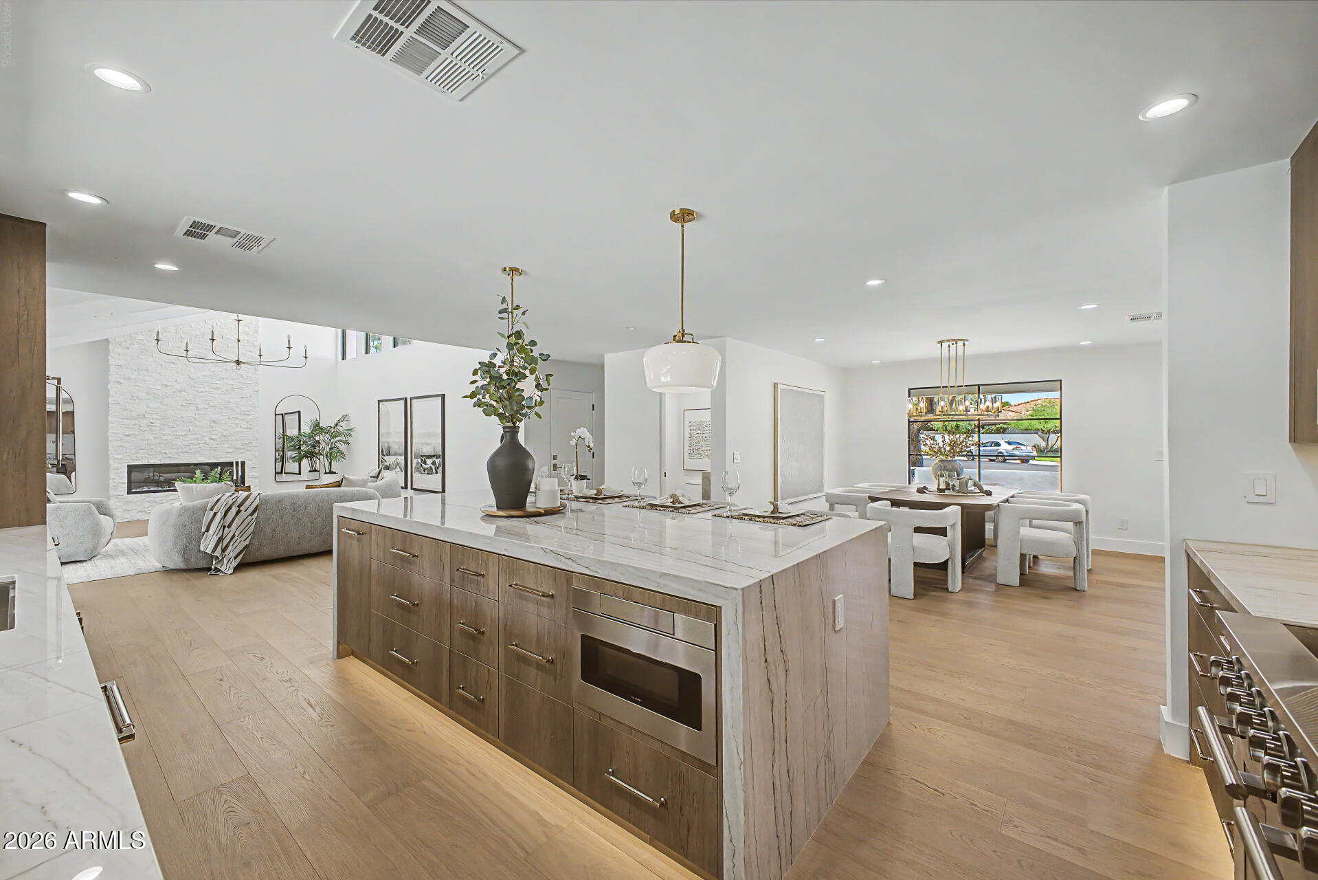 LOS TESOROS - Residential
