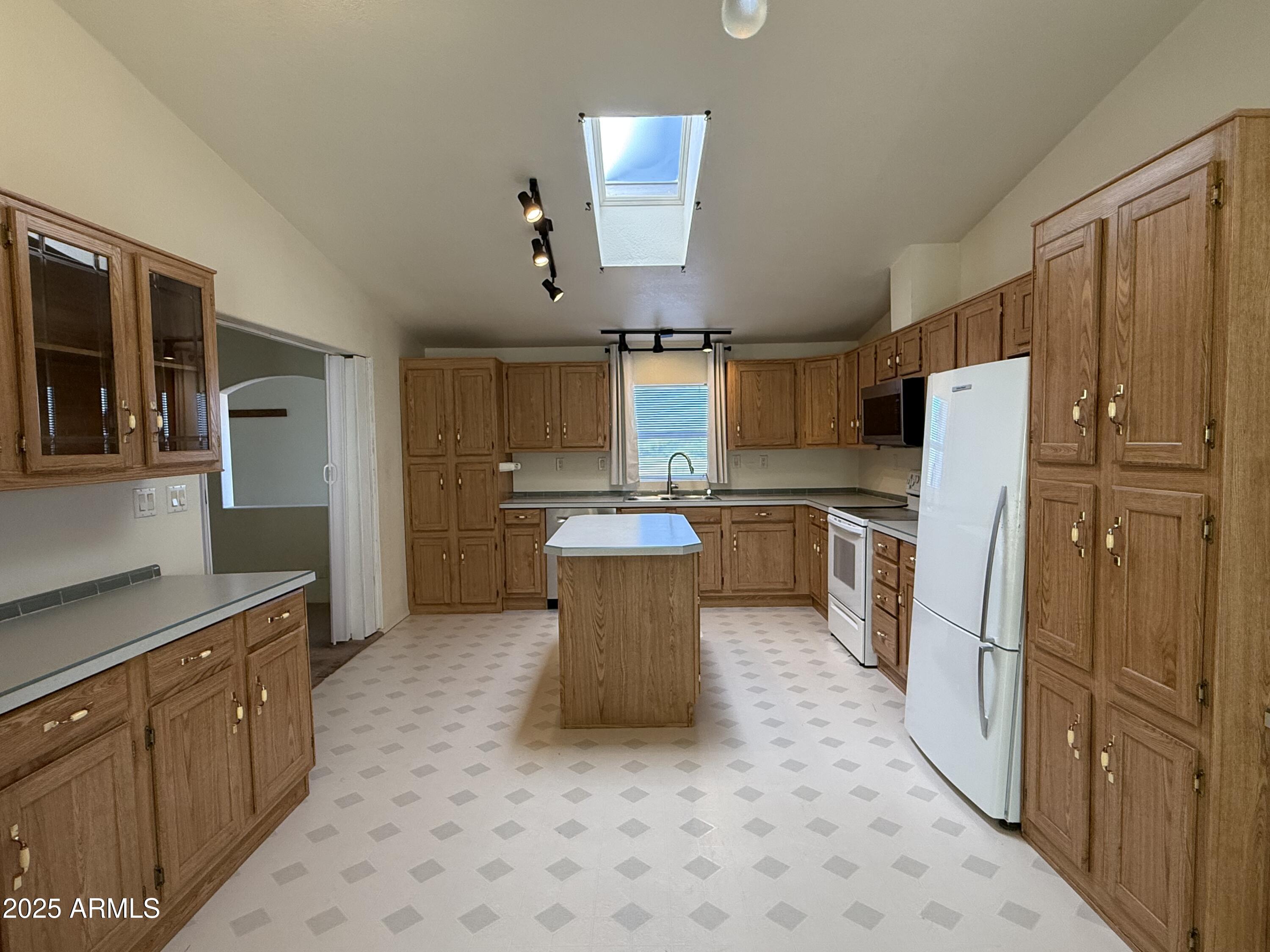 GREATER SAN PEDRO RANCHES - Residential