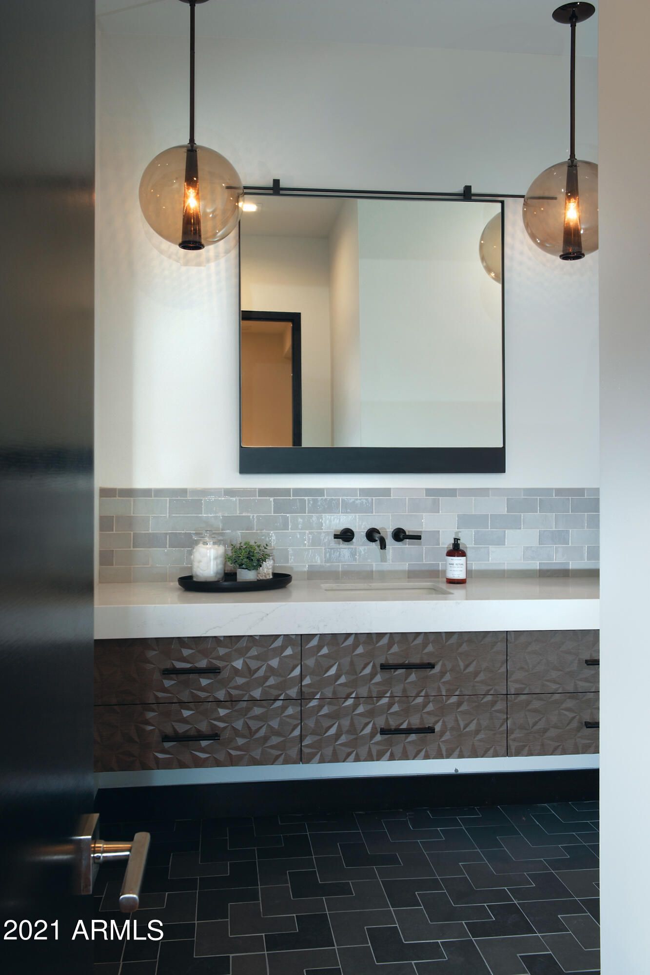 Solitude
HV91 - Residential