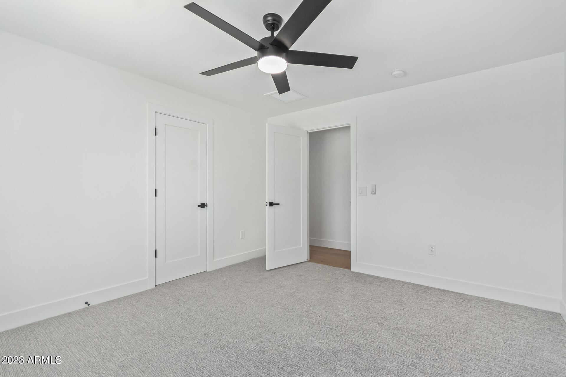 GROSSE POINTE - Residential