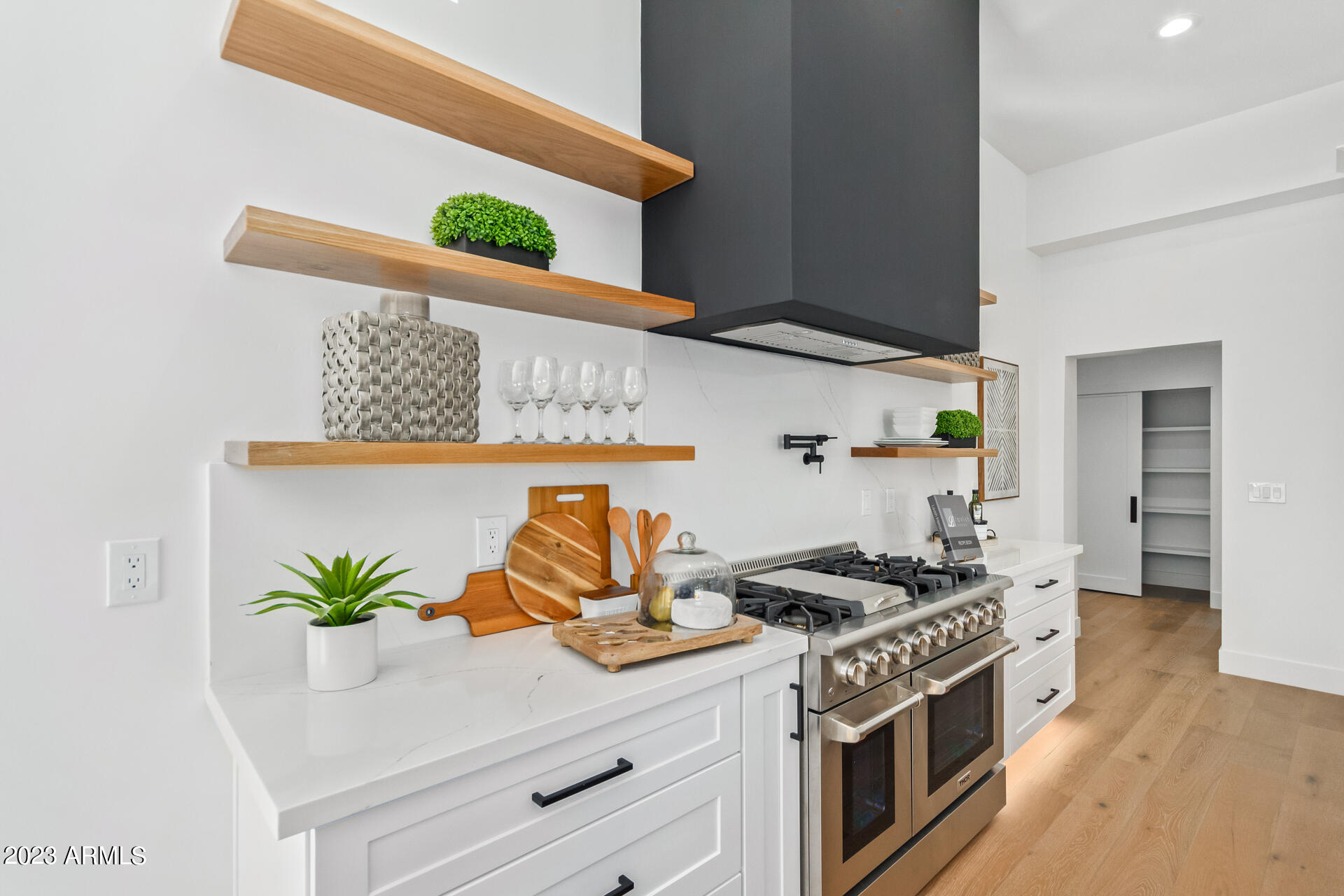 GROSSE POINTE - Residential