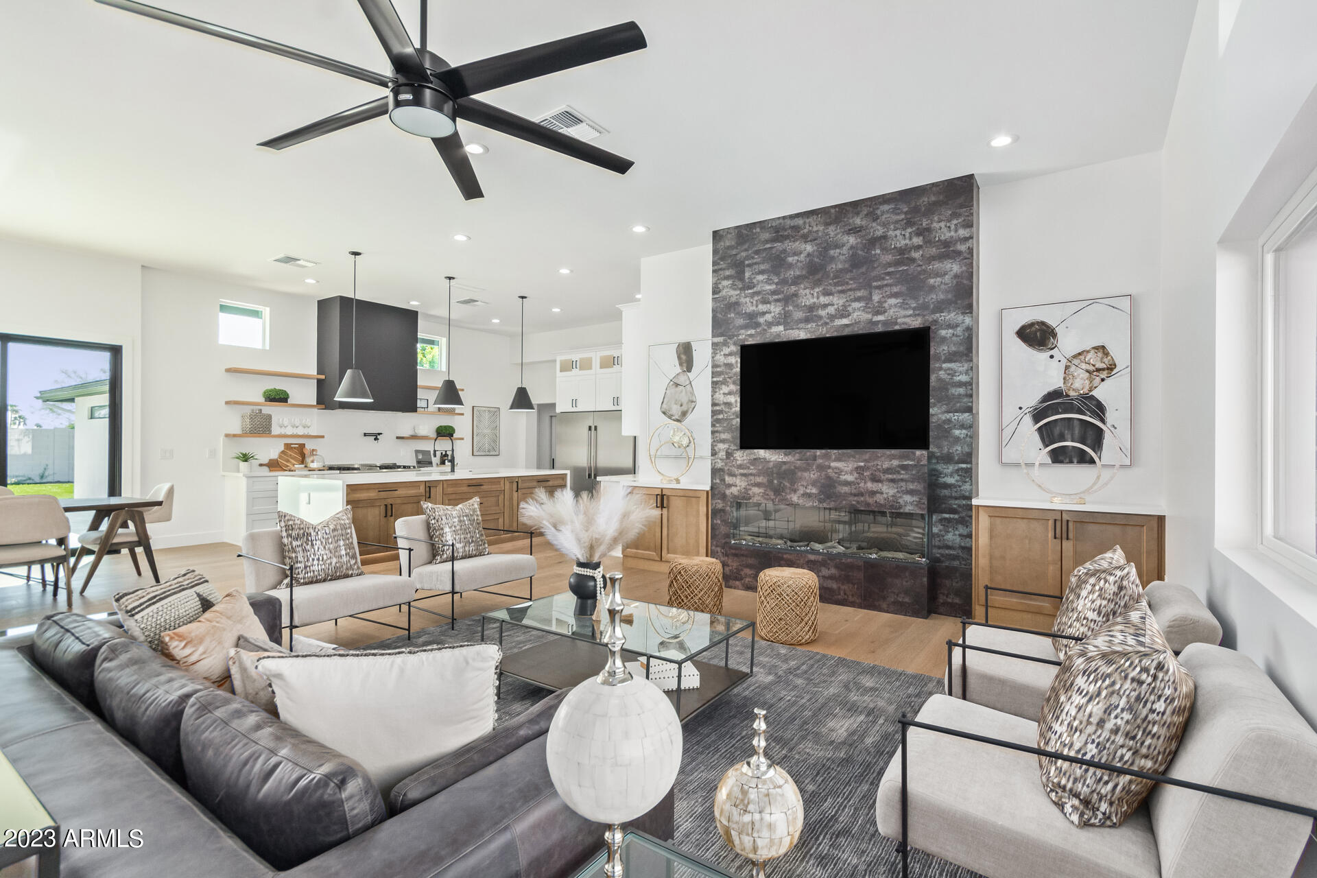 GROSSE POINTE - Residential