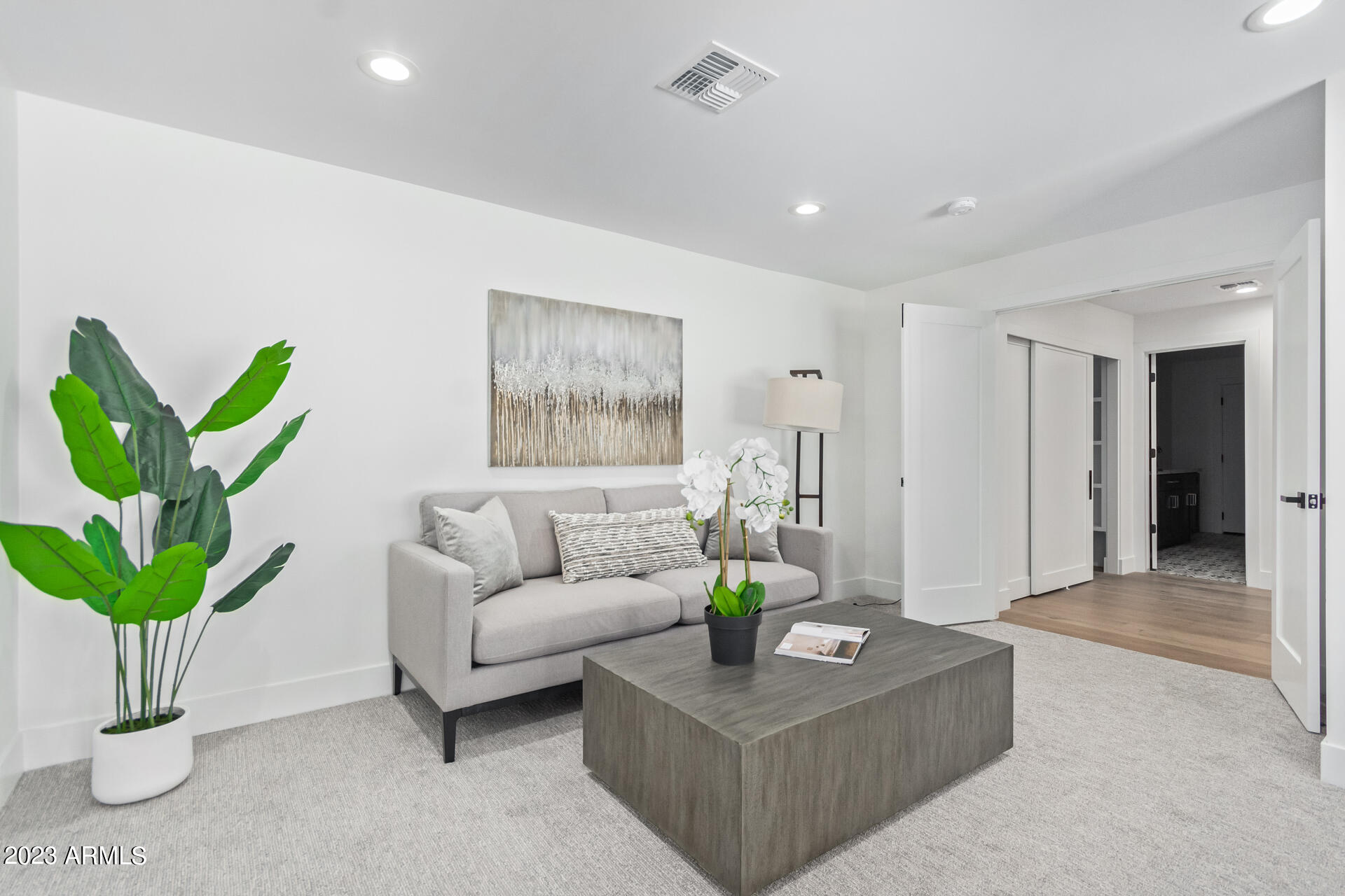 GROSSE POINTE - Residential