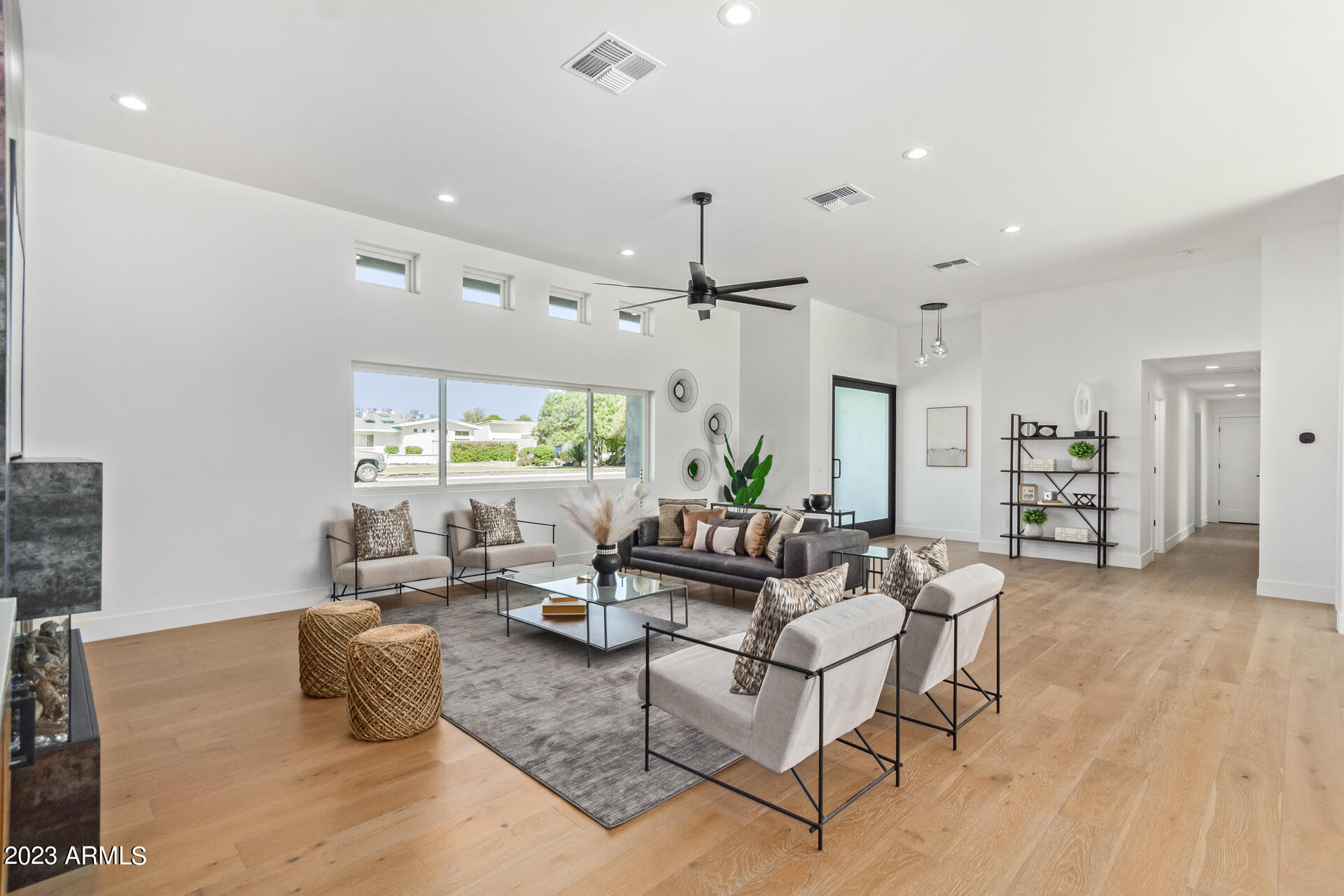 GROSSE POINTE - Residential