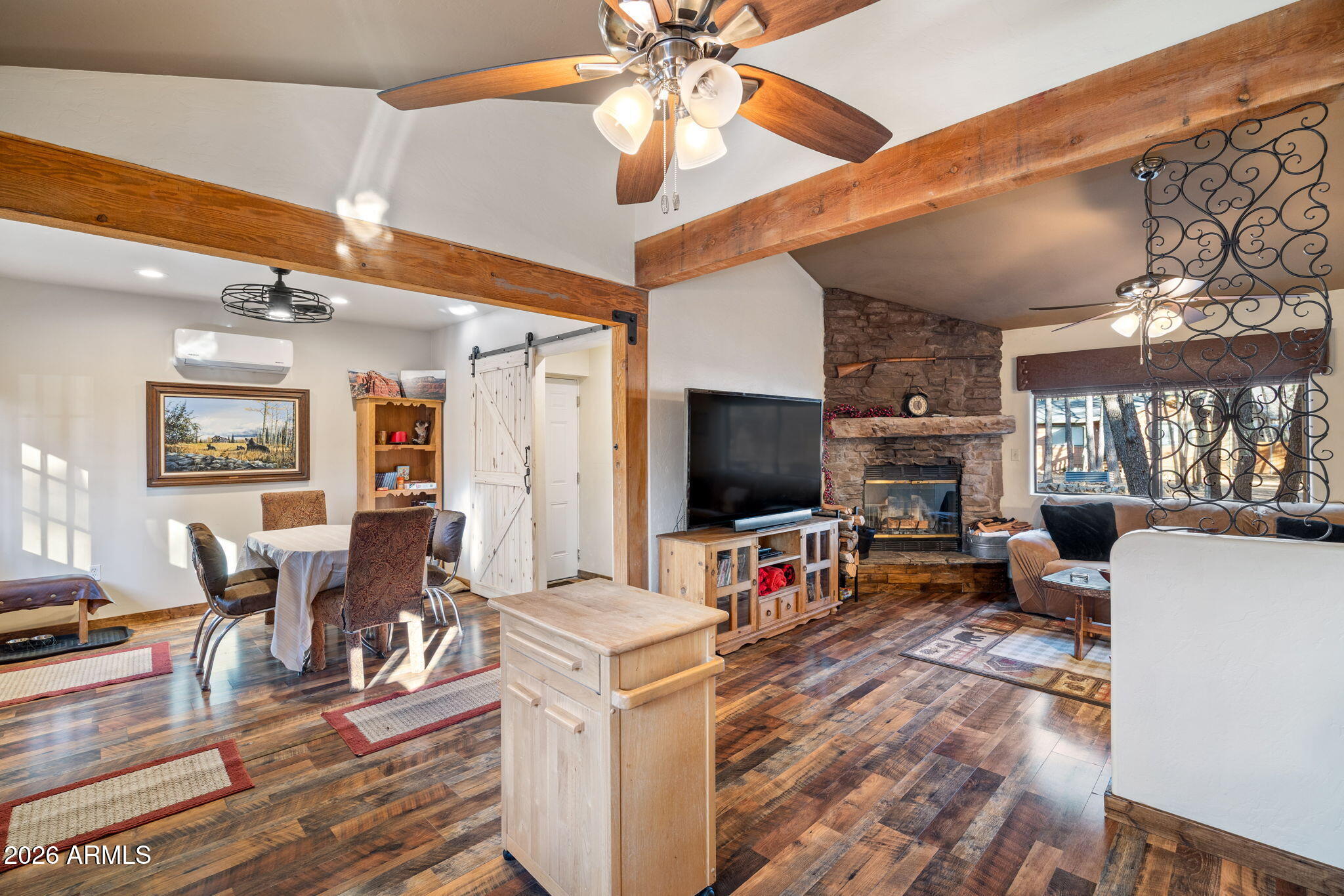 PINETOP LAKES MOUNTAIN HOMES UNIT 1 - Residential
