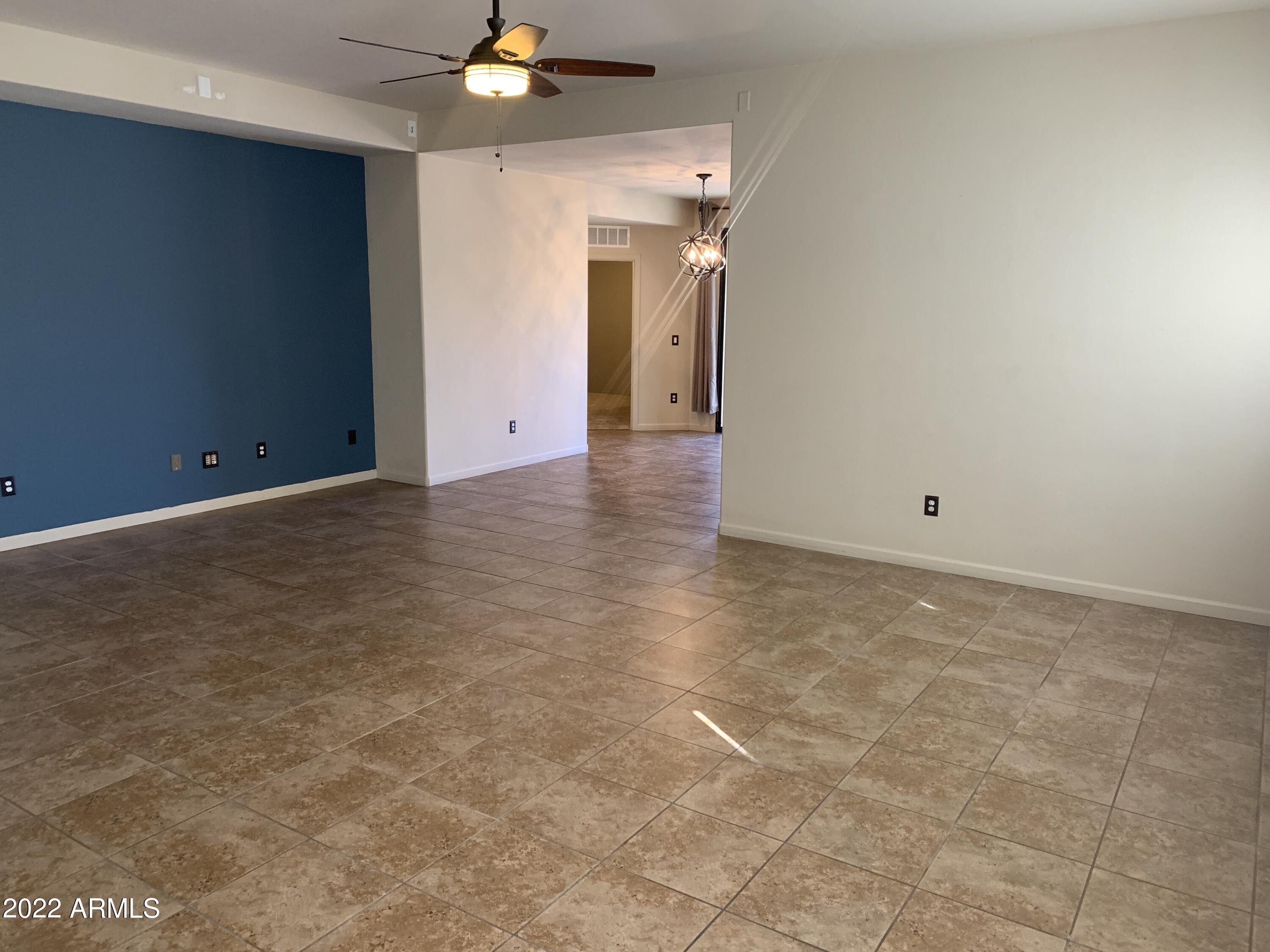 REFLECTIONS AT VALIENTE - Residential Lease