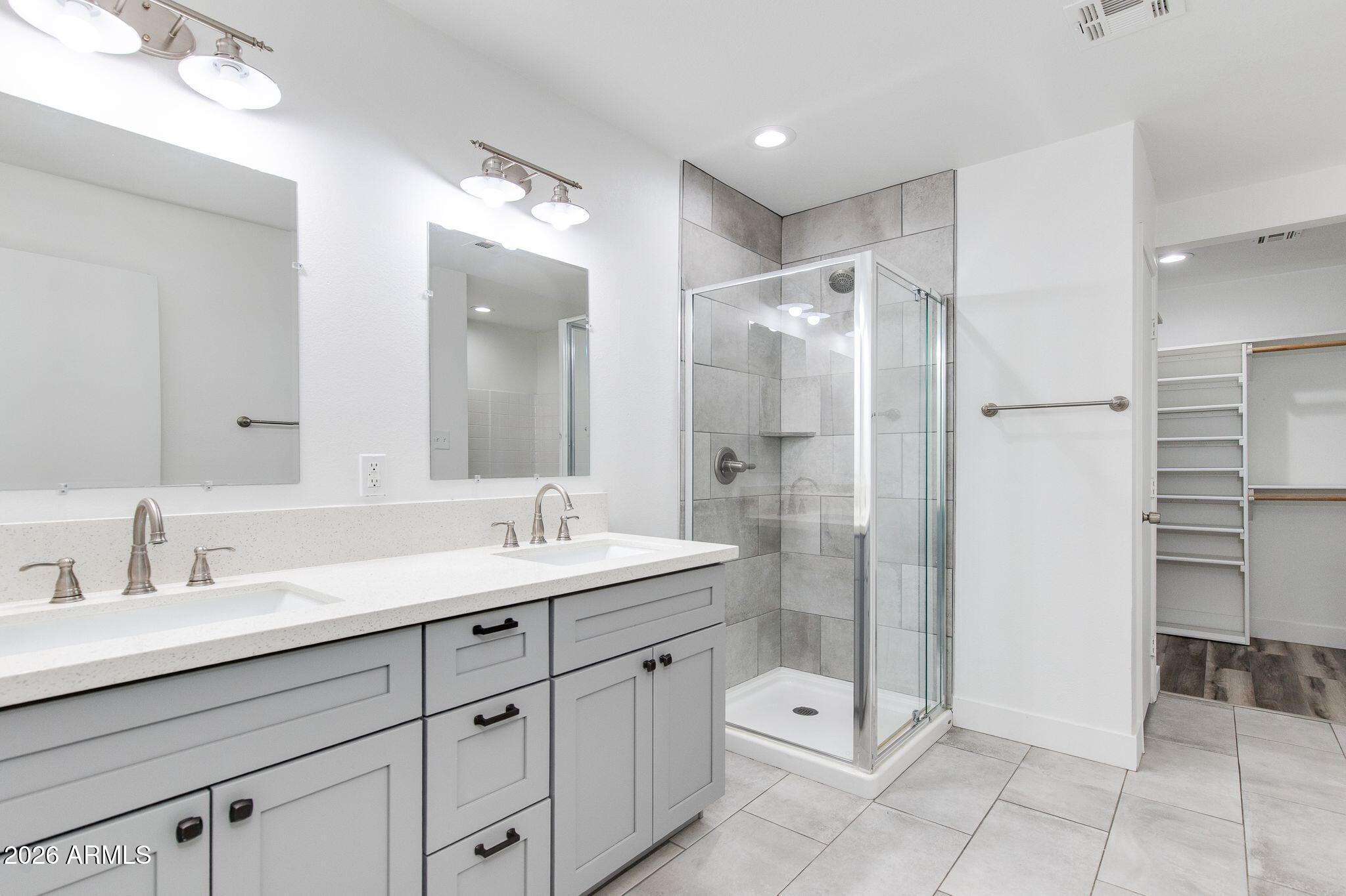 ORANGEDALE MANOR - Residential