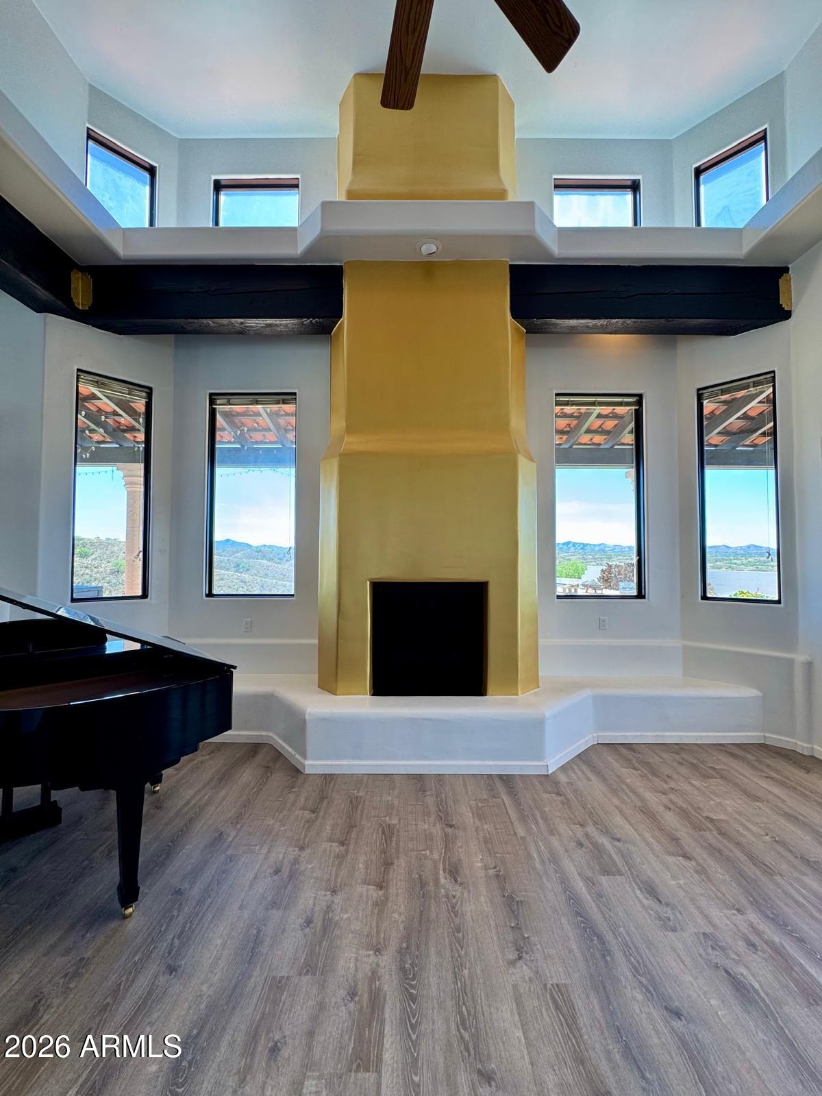 MARIPOSA HILLS - Residential