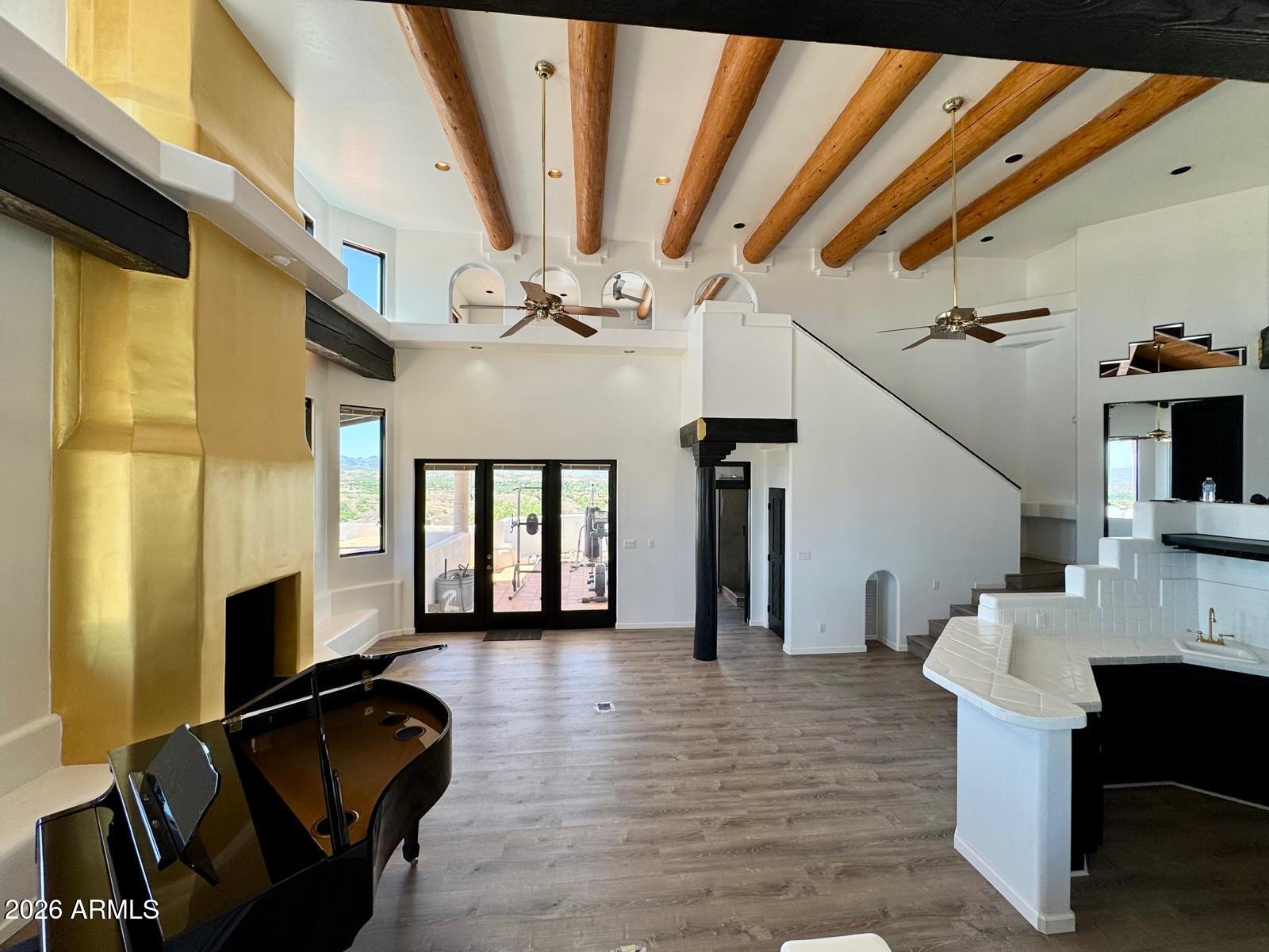 MARIPOSA HILLS - Residential