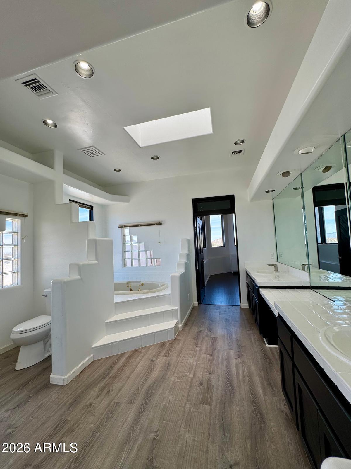 MARIPOSA HILLS - Residential