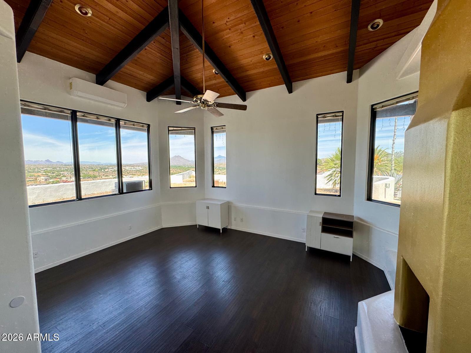 MARIPOSA HILLS - Residential