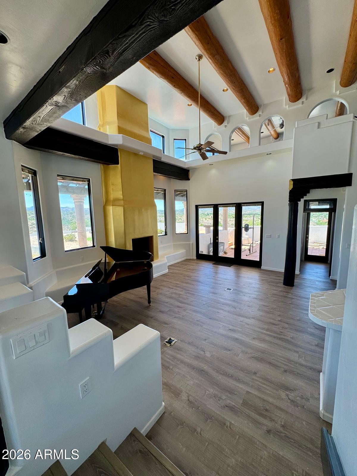 MARIPOSA HILLS - Residential