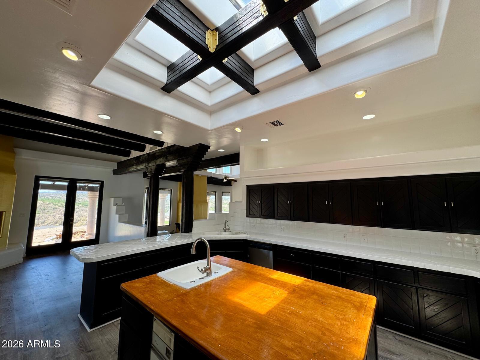 MARIPOSA HILLS - Residential