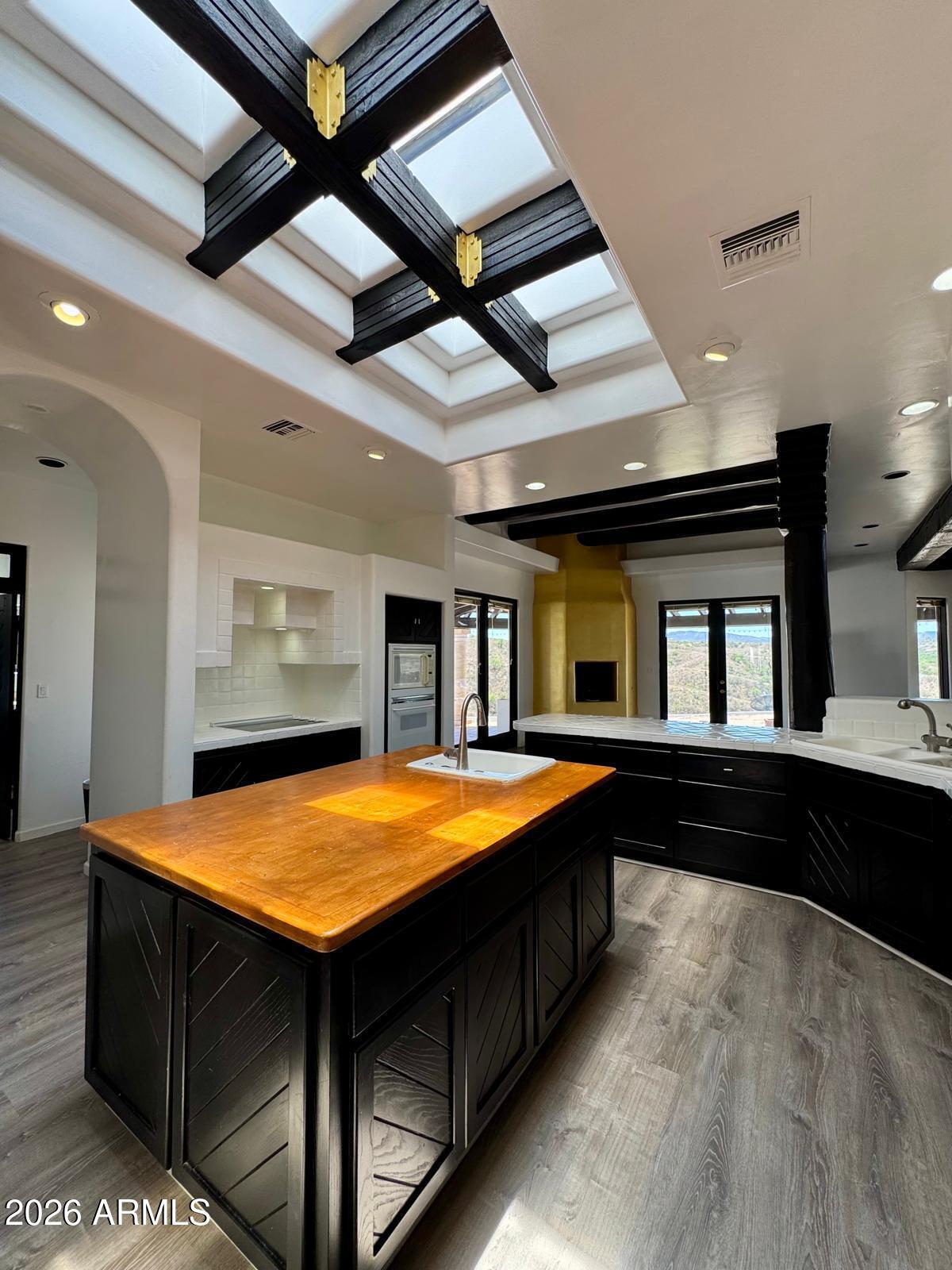 MARIPOSA HILLS - Residential