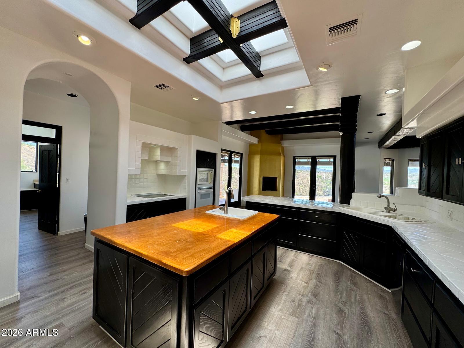 MARIPOSA HILLS - Residential