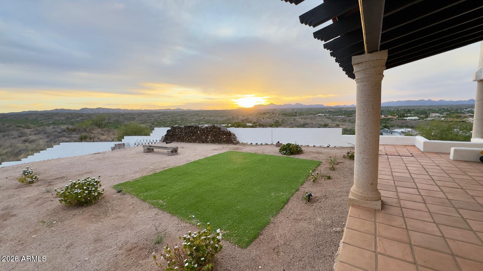 MARIPOSA HILLS - Residential