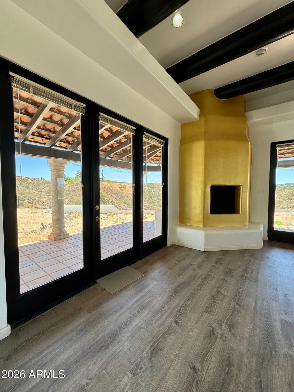 MARIPOSA HILLS - Residential