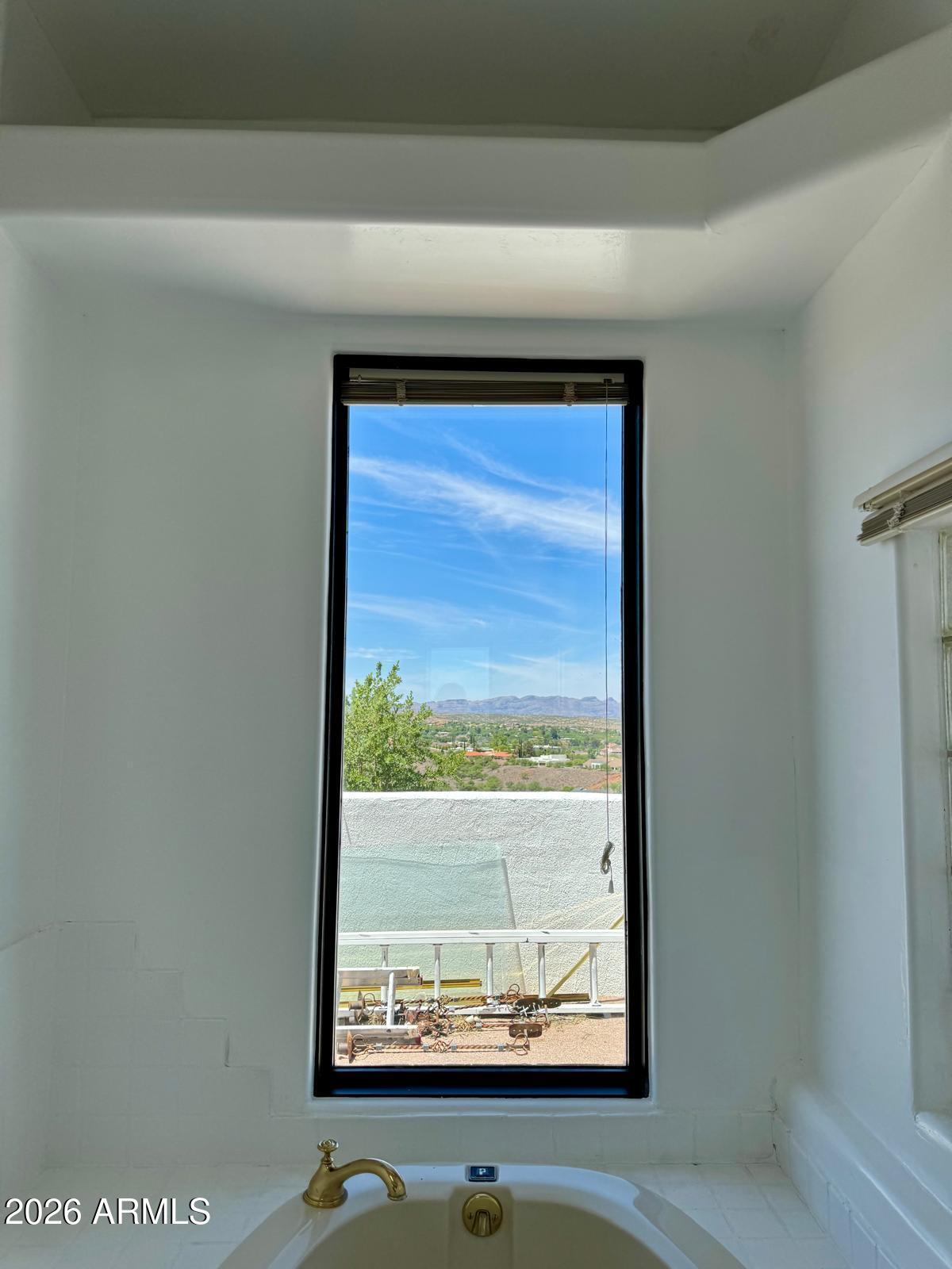 MARIPOSA HILLS - Residential