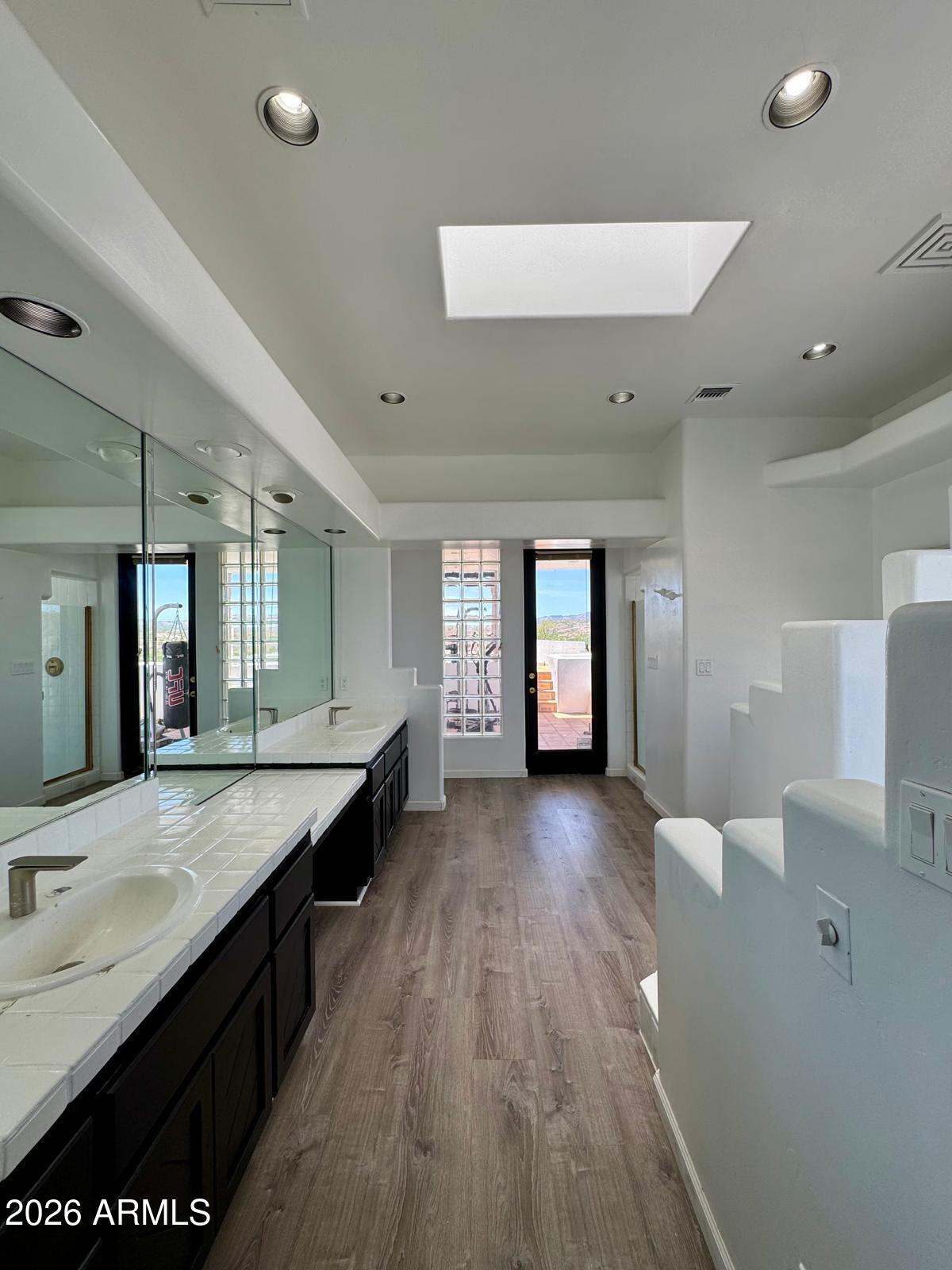 MARIPOSA HILLS - Residential