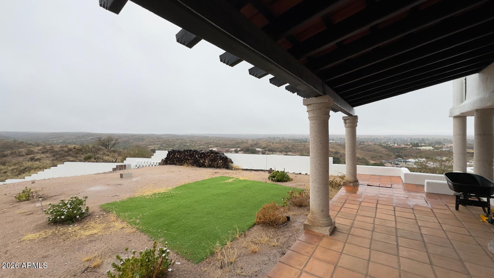 MARIPOSA HILLS - Residential