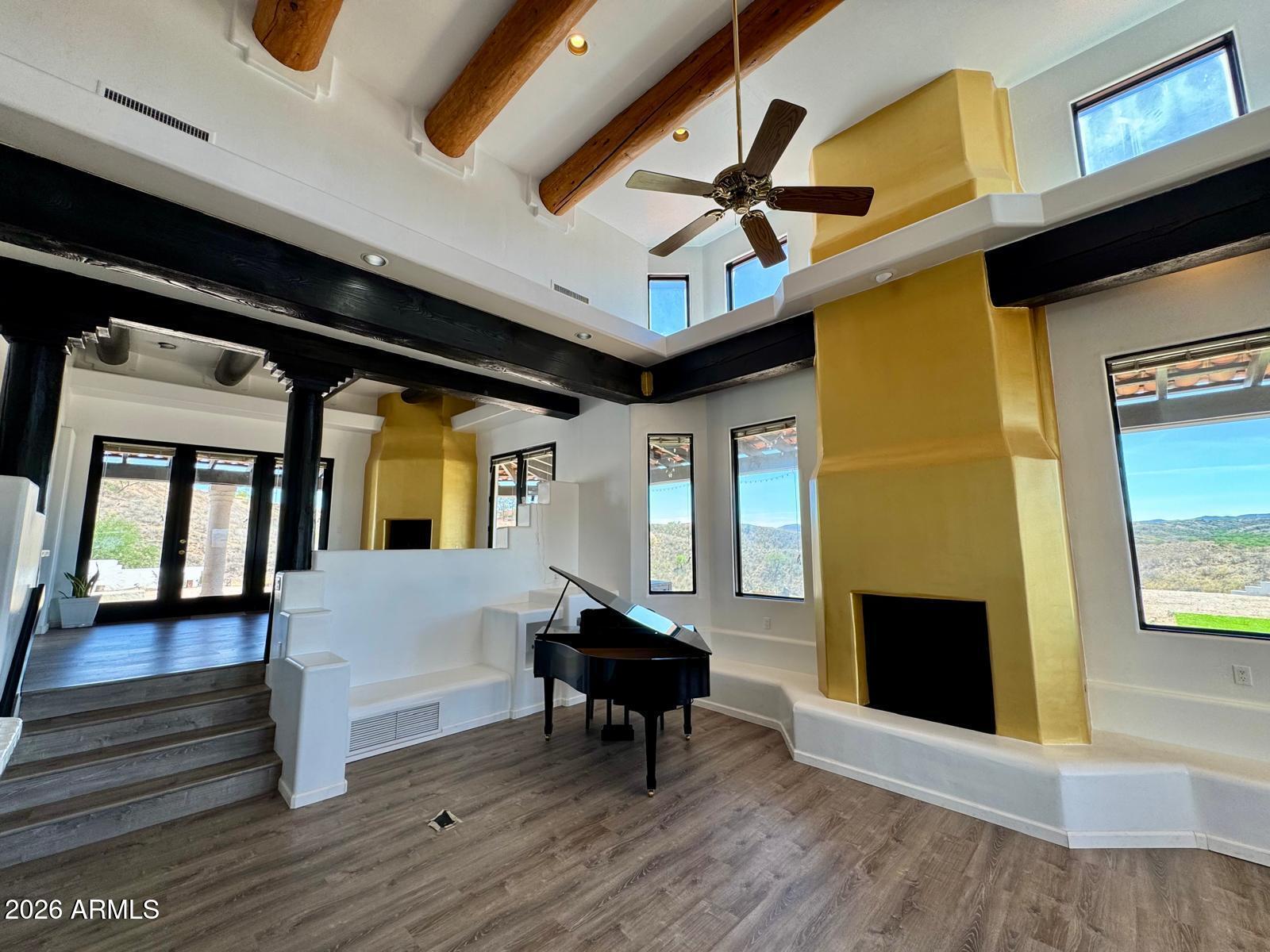 MARIPOSA HILLS - Residential