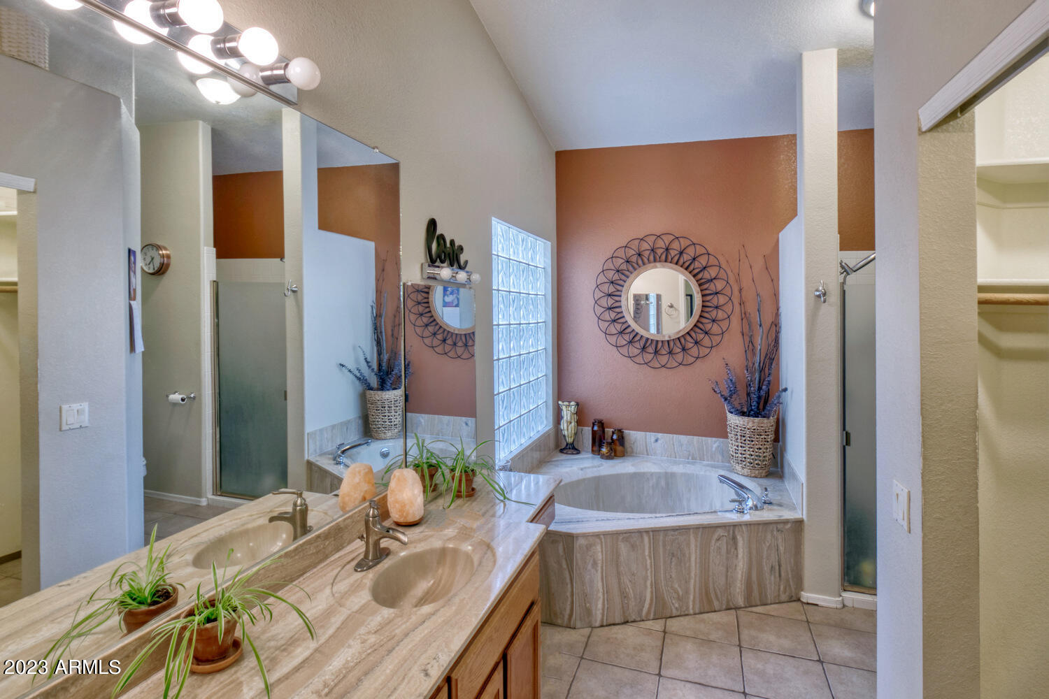 CANYON DE FLORES PHASE 1B - Residential