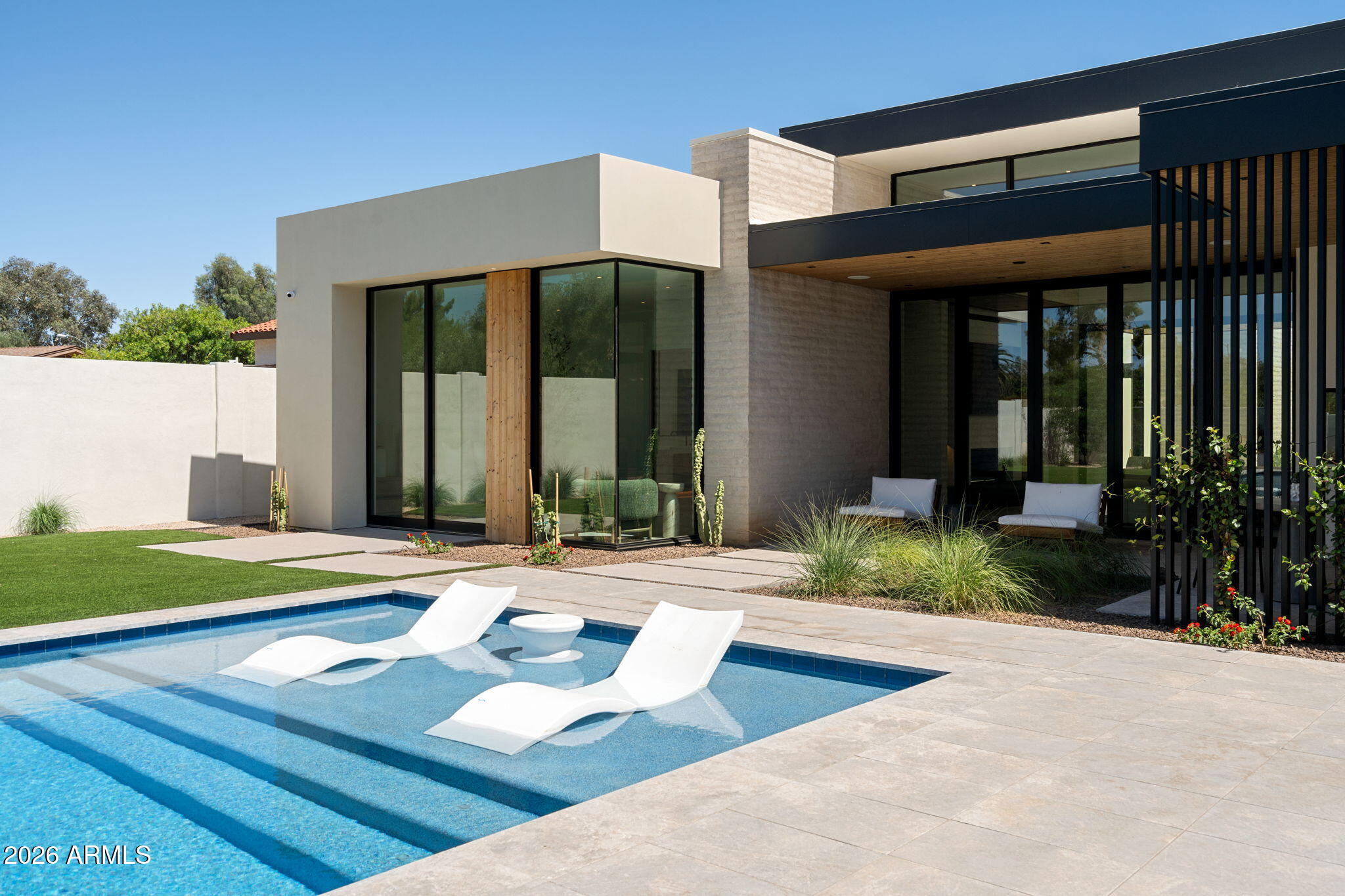 PARADISE PARK TRAILS 2 - Residential