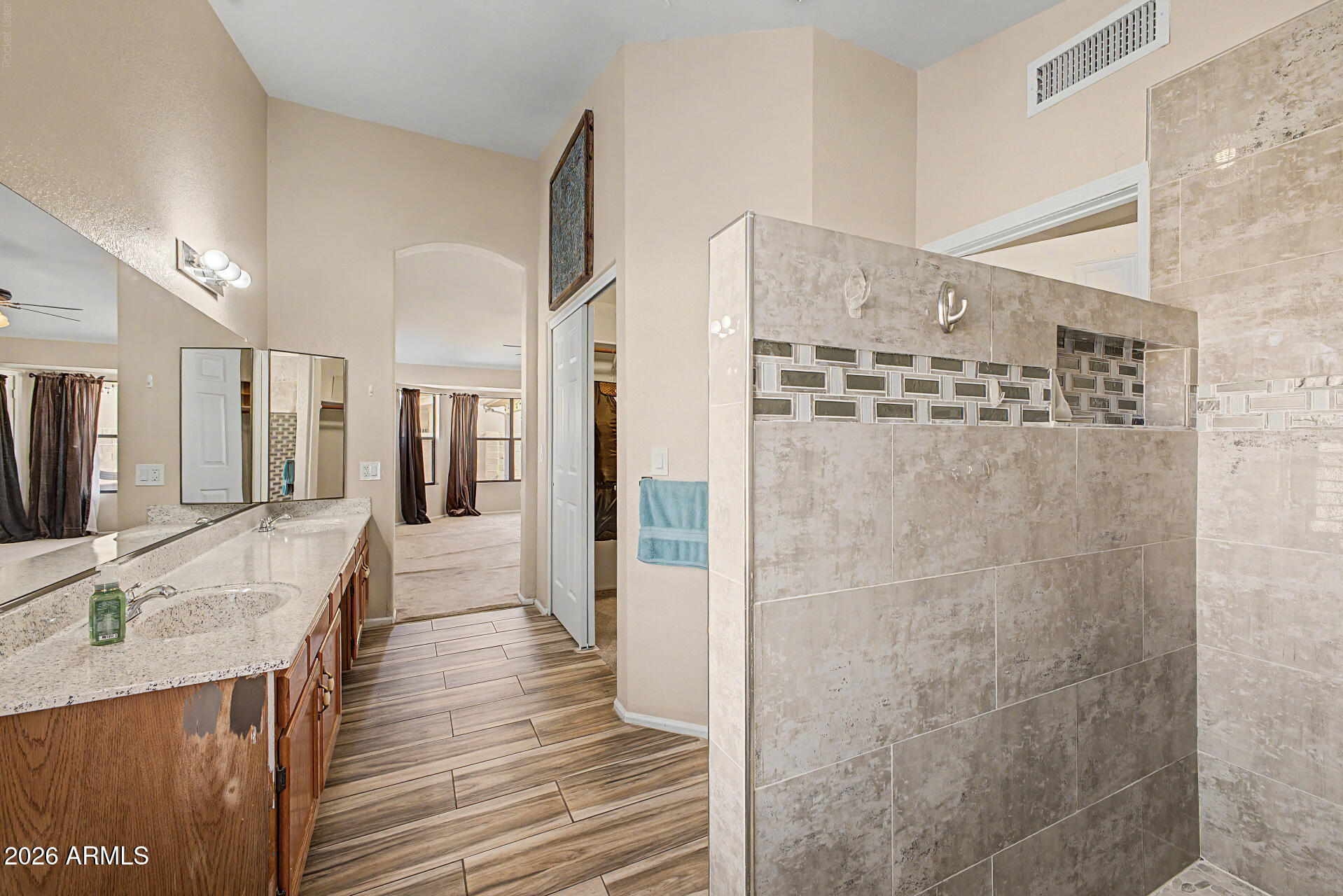 GARDEN LAKES ESTATES 4 - Residential
