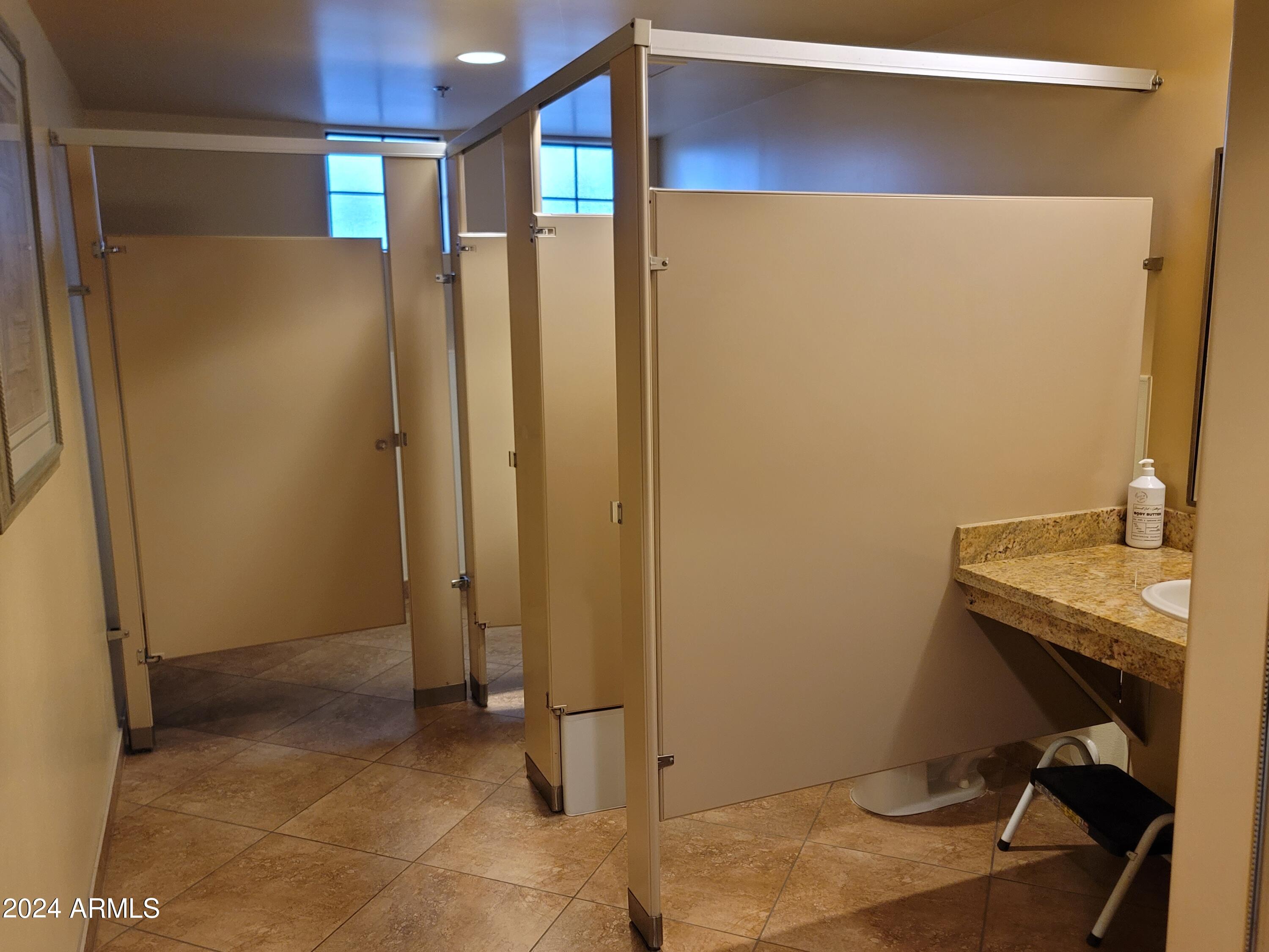 OASIS FAMILY CHURCH - Commercial Lease
