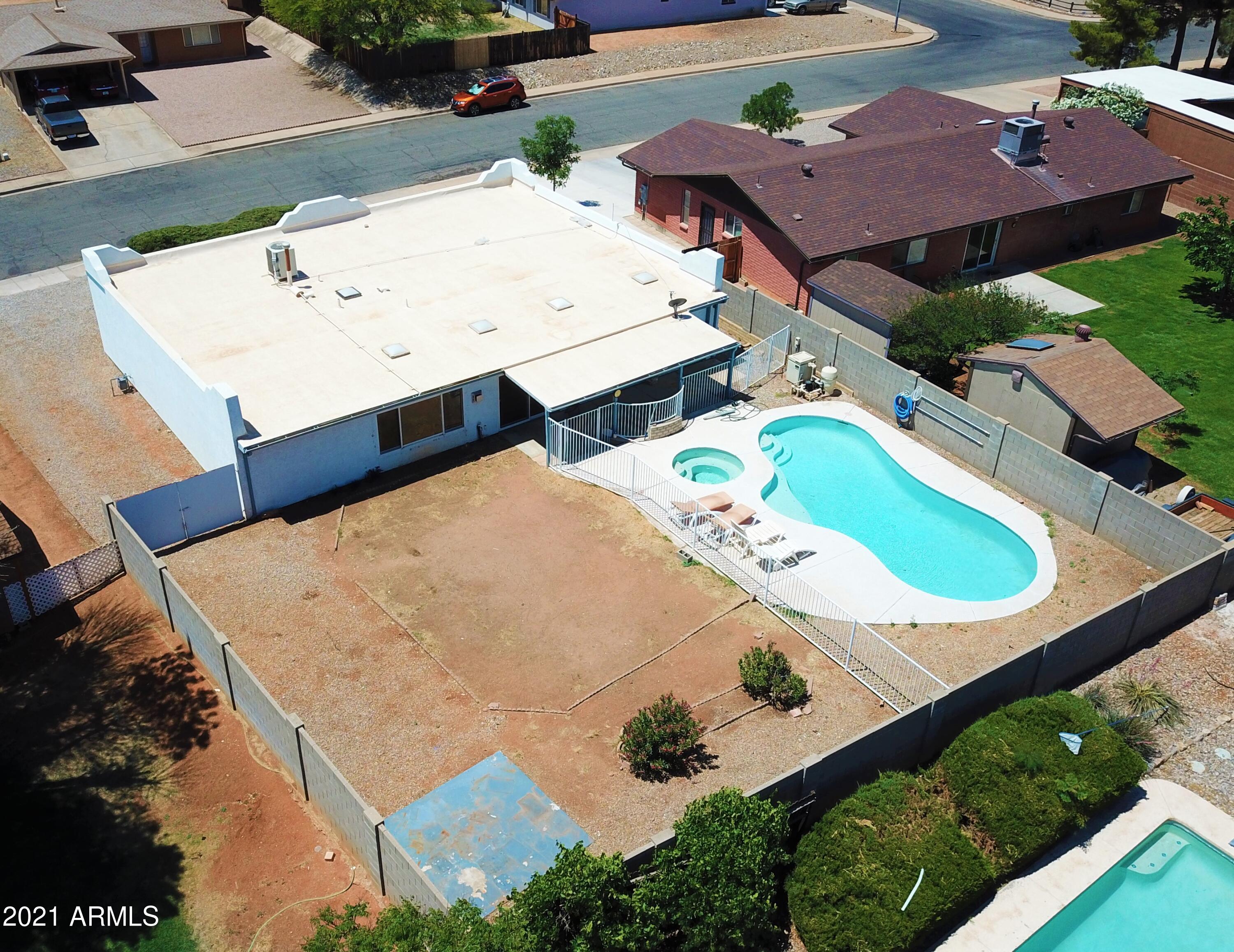 TRACT UNIT 109 - Residential