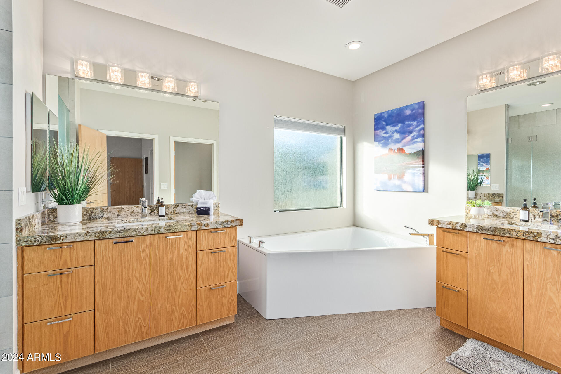 PARADISE VALLEY RANCHOS 2 - Residential