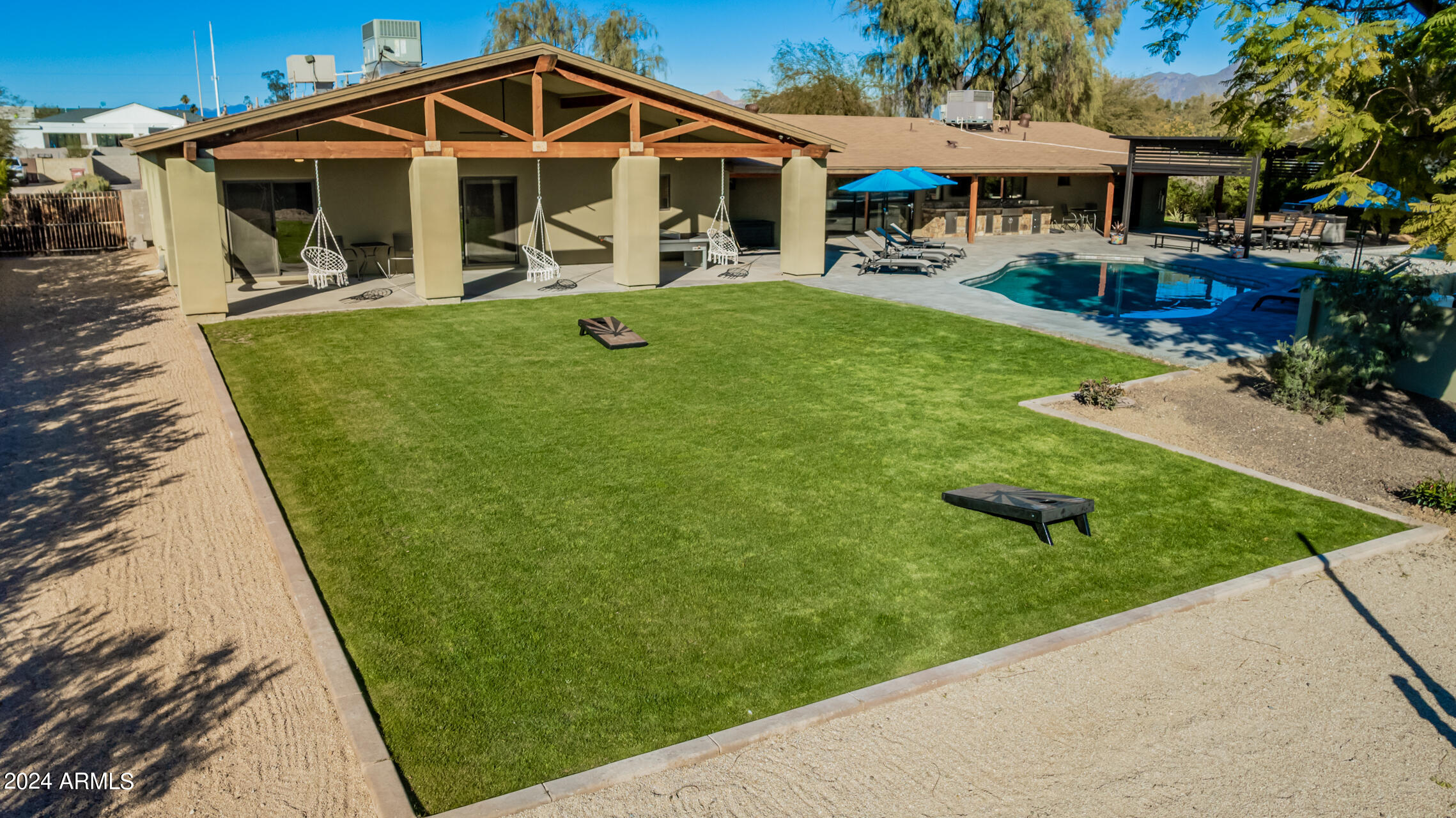 PARADISE VALLEY RANCHOS 2 - Residential