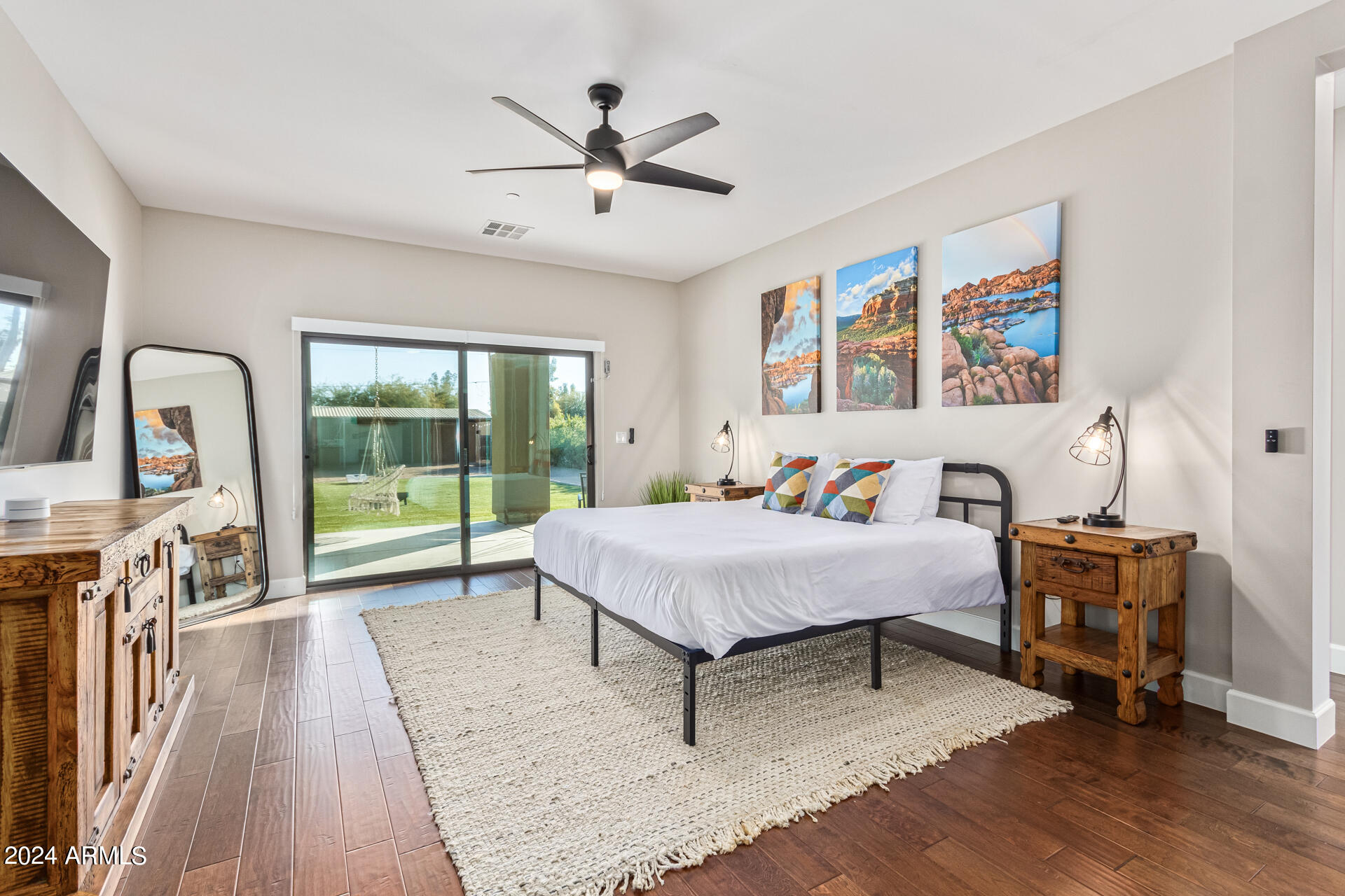 PARADISE VALLEY RANCHOS 2 - Residential